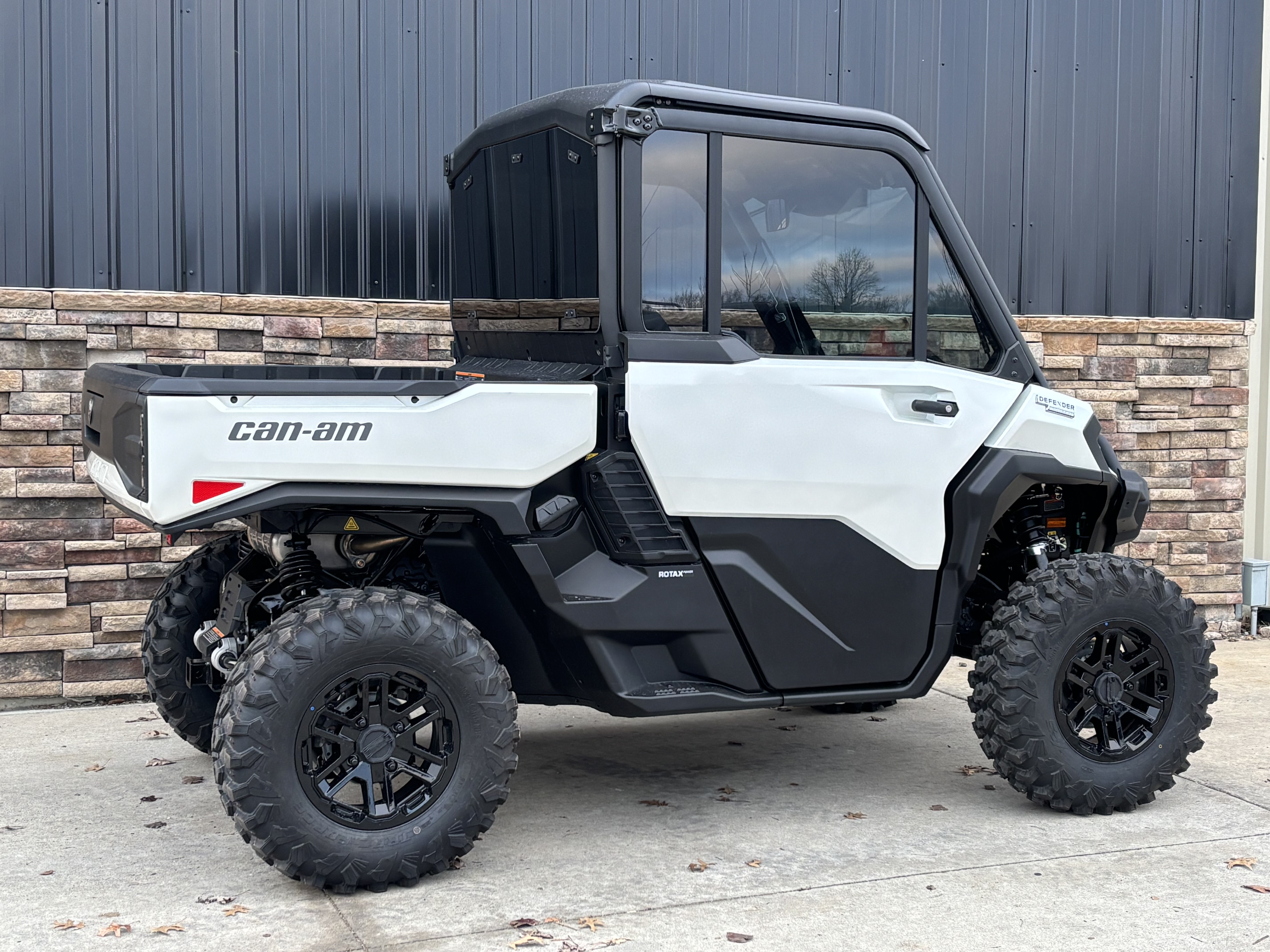 2026 Can-Am Defender Limited HD11 in Columbia, Missouri - Photo 2