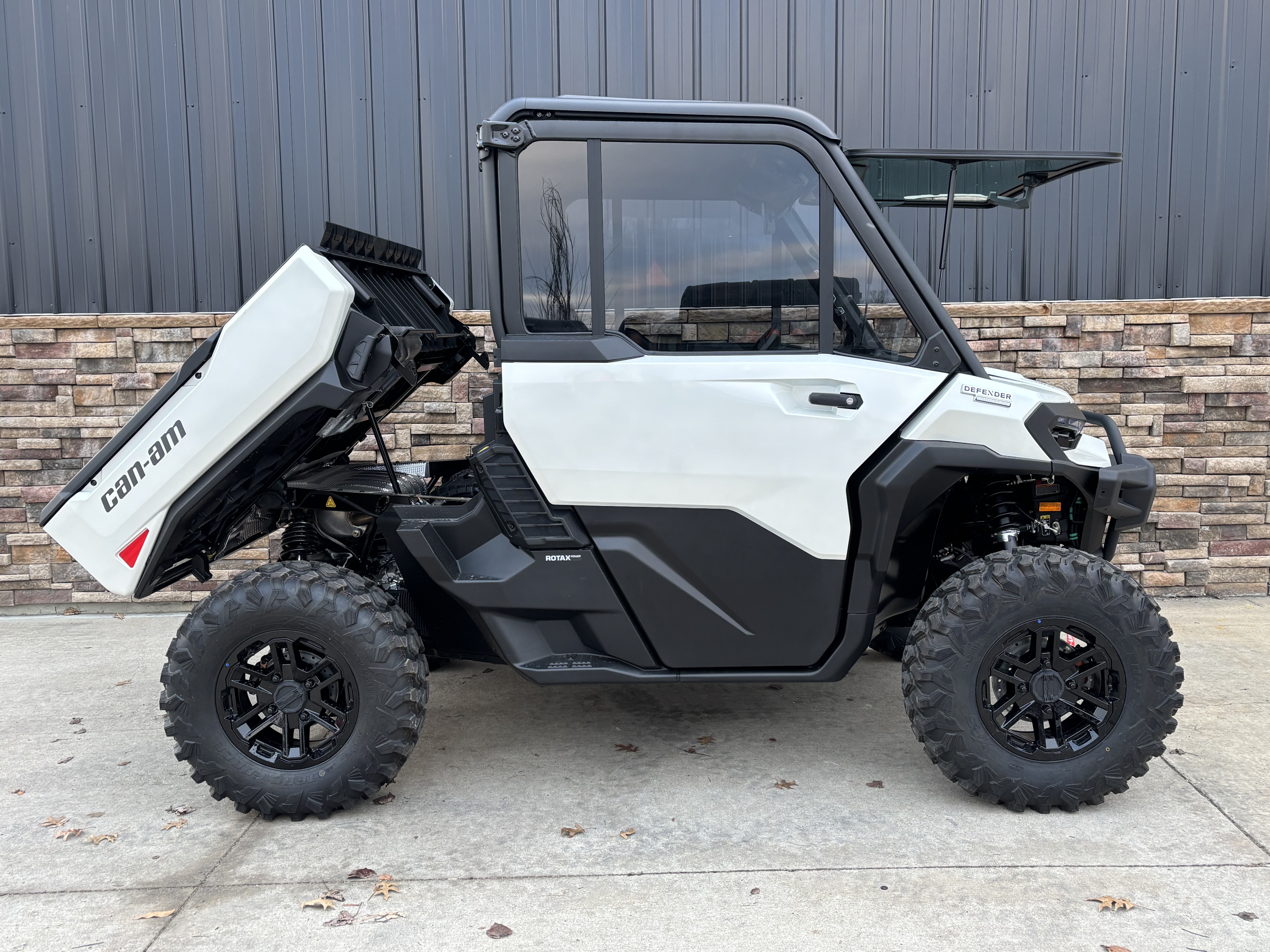 2026 Can-Am Defender Limited HD11 in Columbia, Missouri - Photo 7