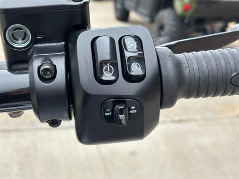 2026 Indian Motorcycle Springfield® Dark Horse® in Columbia, Missouri - Photo 10