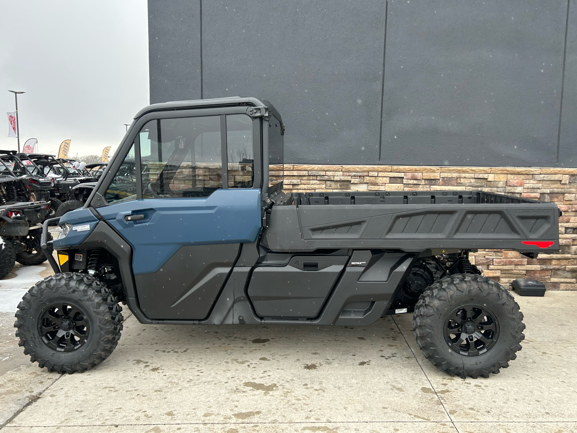 2025 Can-Am Defender PRO Limited in Columbia, Missouri - Photo 1