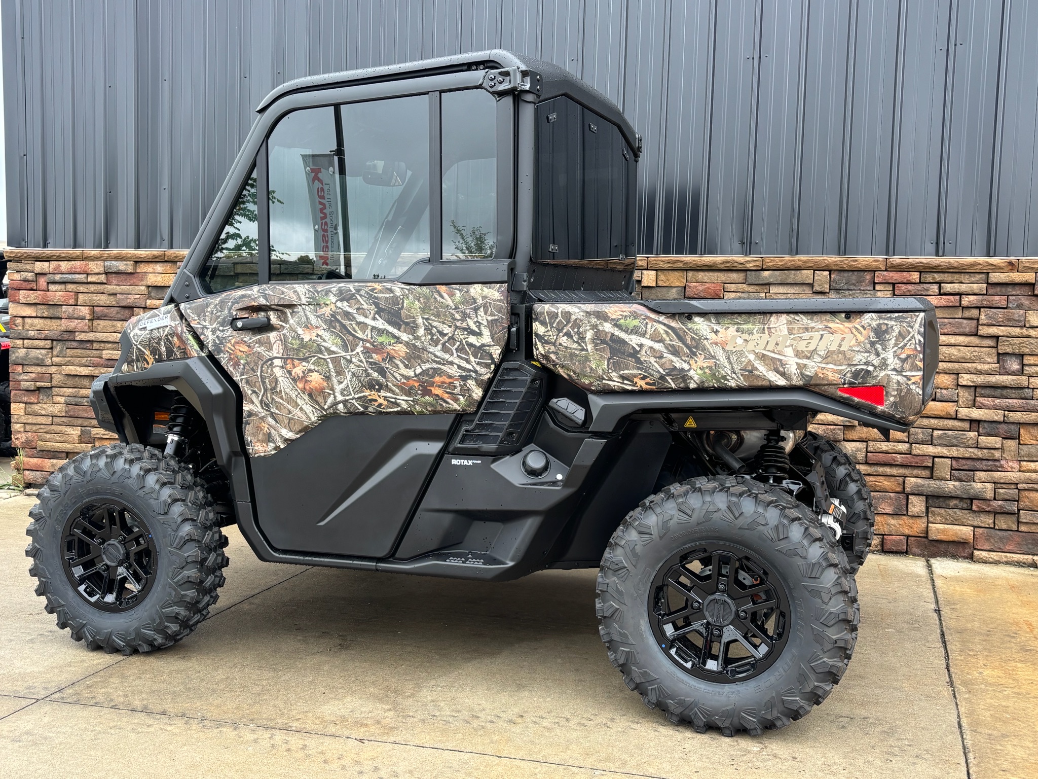 New 2026 Can-Am Defender Limited HD11, Columbia MO | Specs, Price