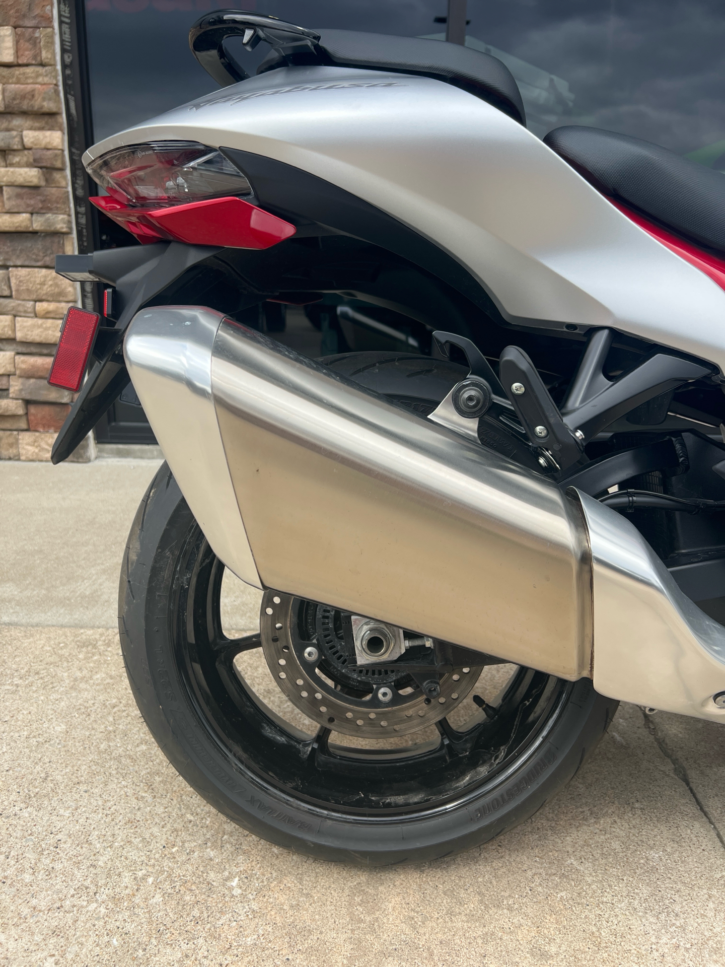 2022 Suzuki Hayabusa in Columbia, Missouri - Photo 2
