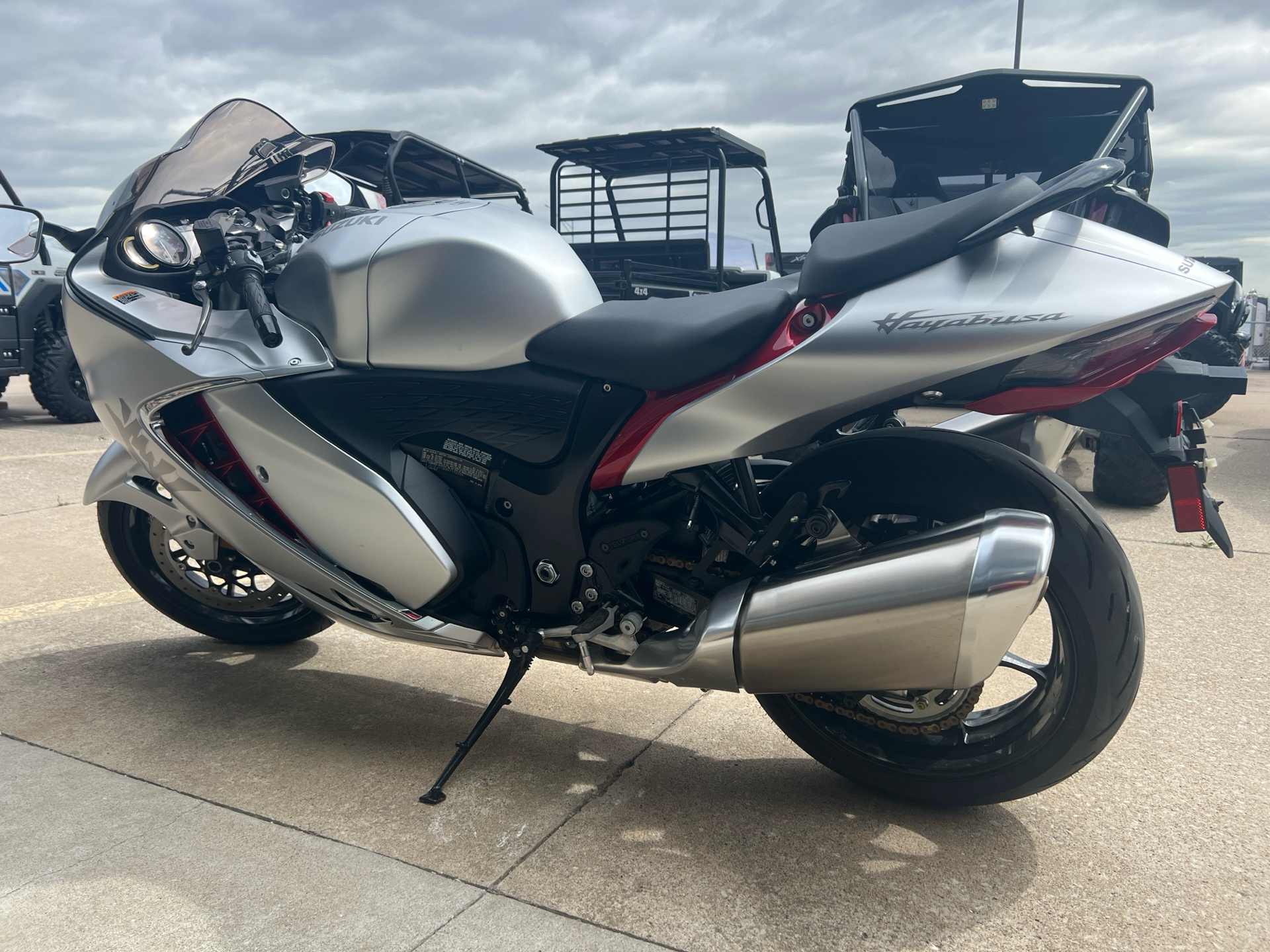 2022 Suzuki Hayabusa in Columbia, Missouri - Photo 9