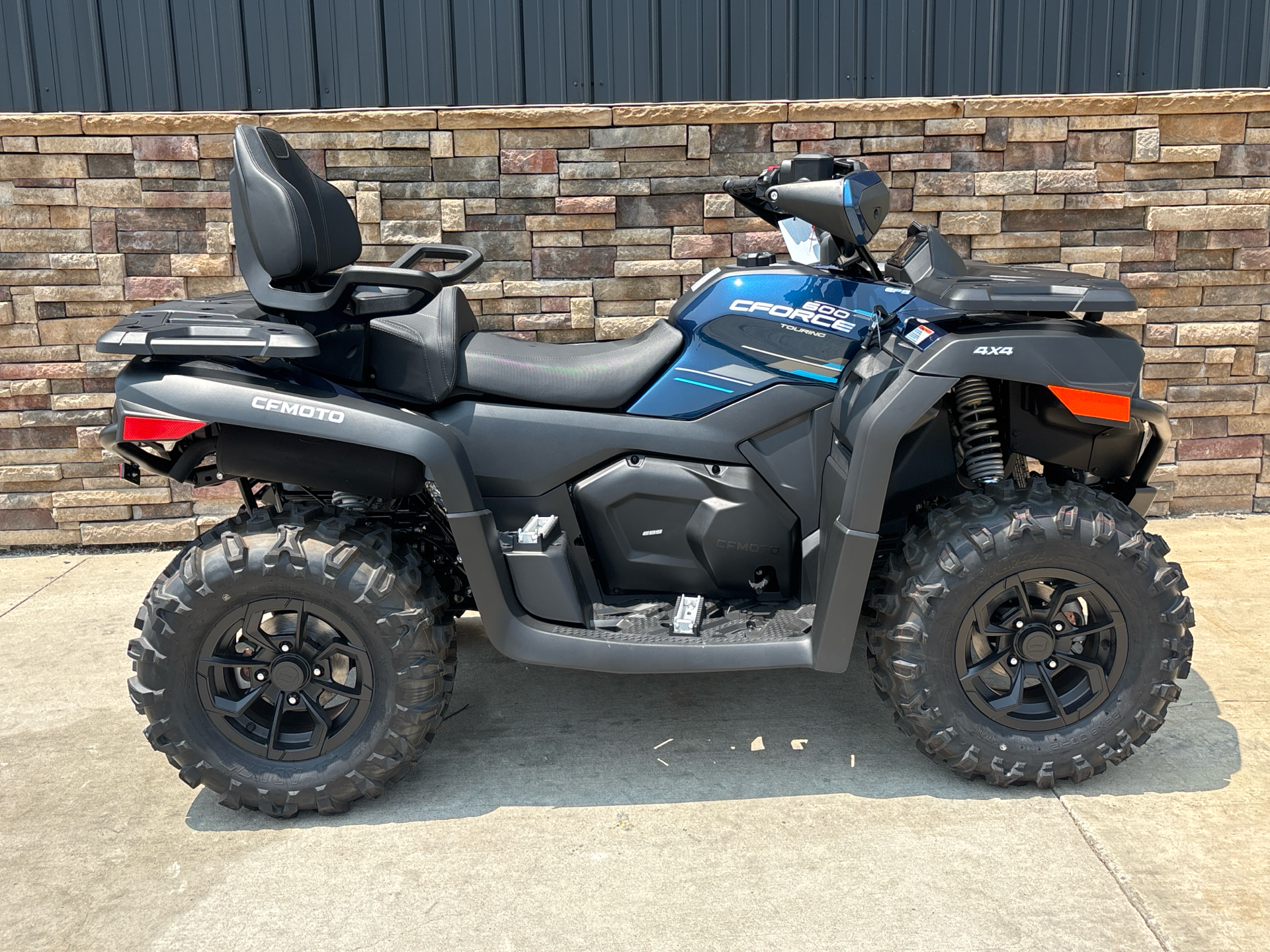 2025 CFMOTO CForce 600 Touring in Columbia, Missouri - Photo 1
