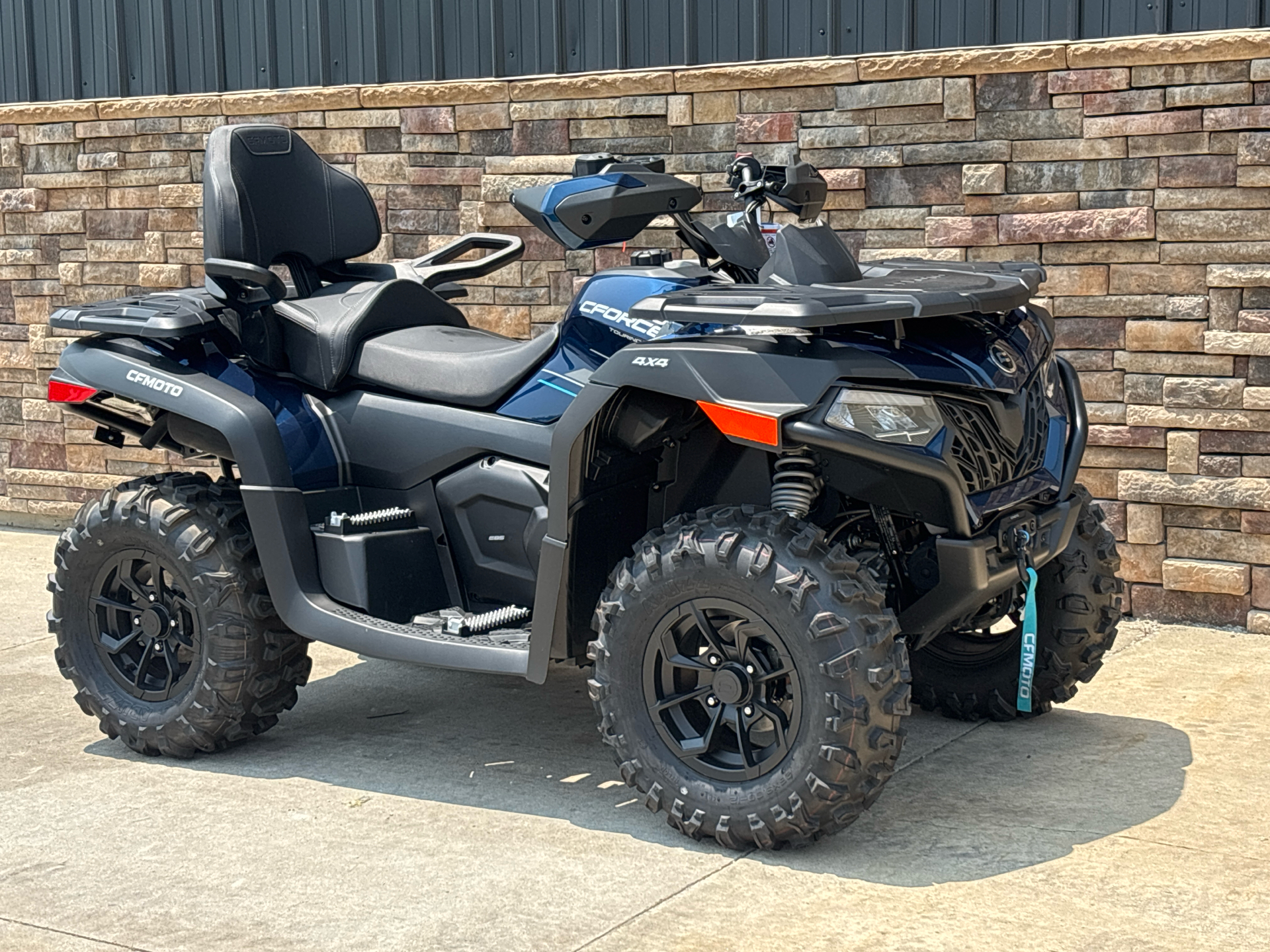 2025 CFMOTO CForce 600 Touring in Columbia, Missouri - Photo 2