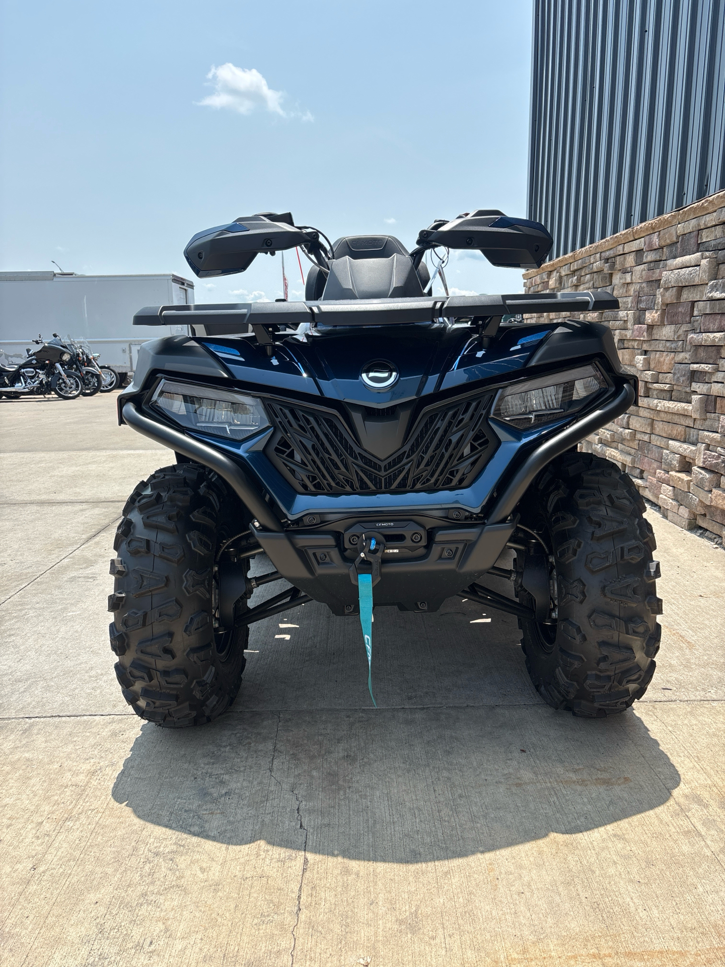 2025 CFMOTO CForce 600 Touring in Columbia, Missouri - Photo 3