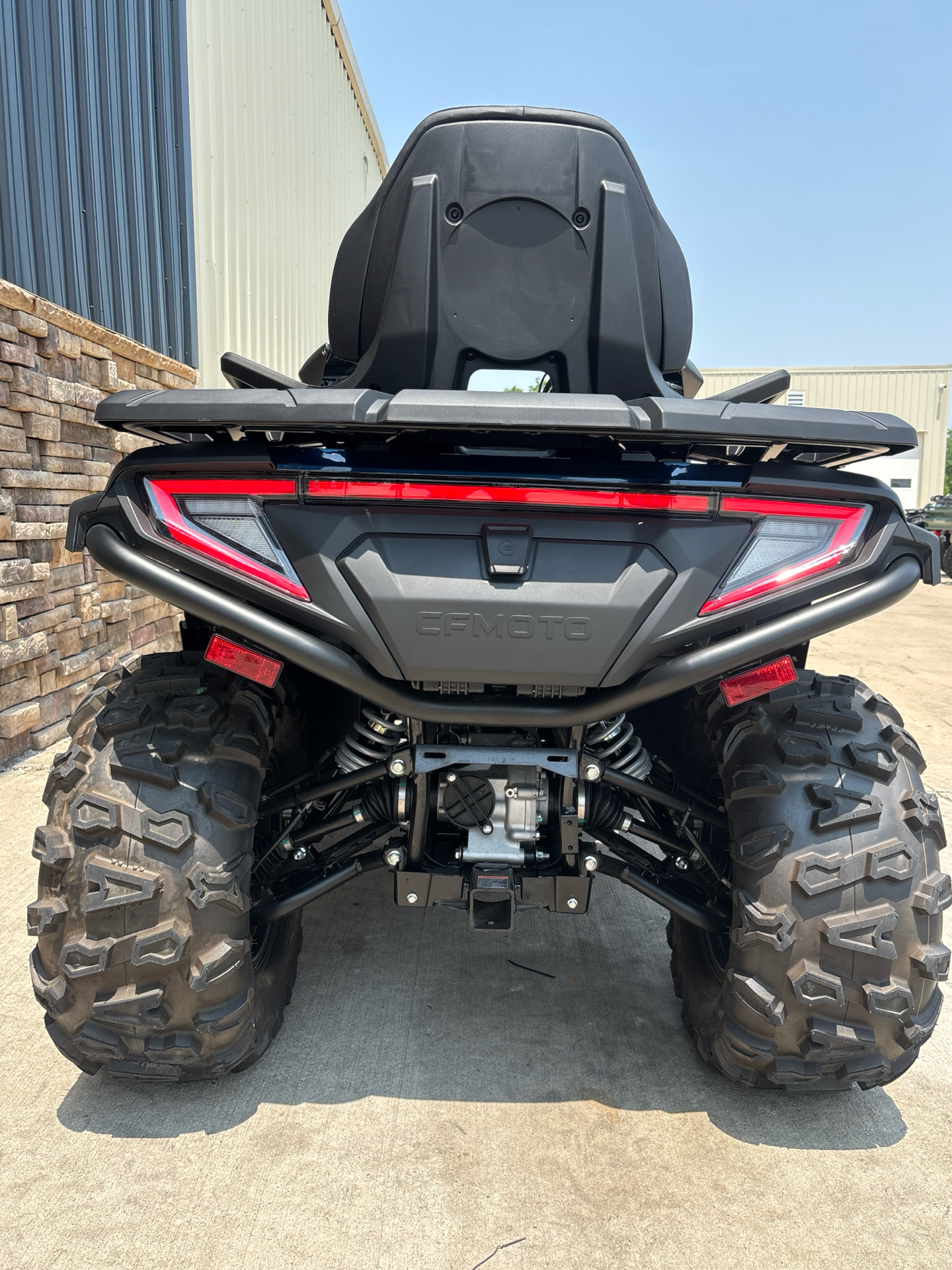 2025 CFMOTO CForce 600 Touring in Columbia, Missouri - Photo 9