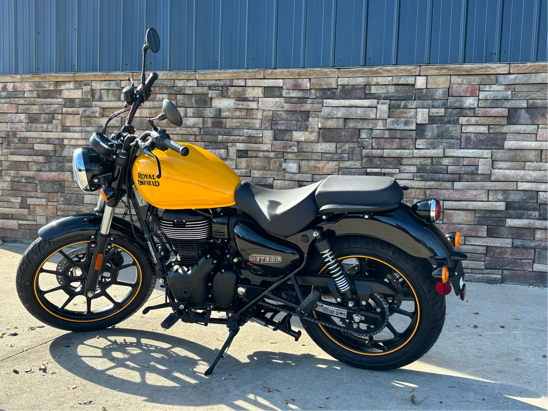 2024 Royal Enfield Meteor 350 in Columbia, Missouri - Photo 3