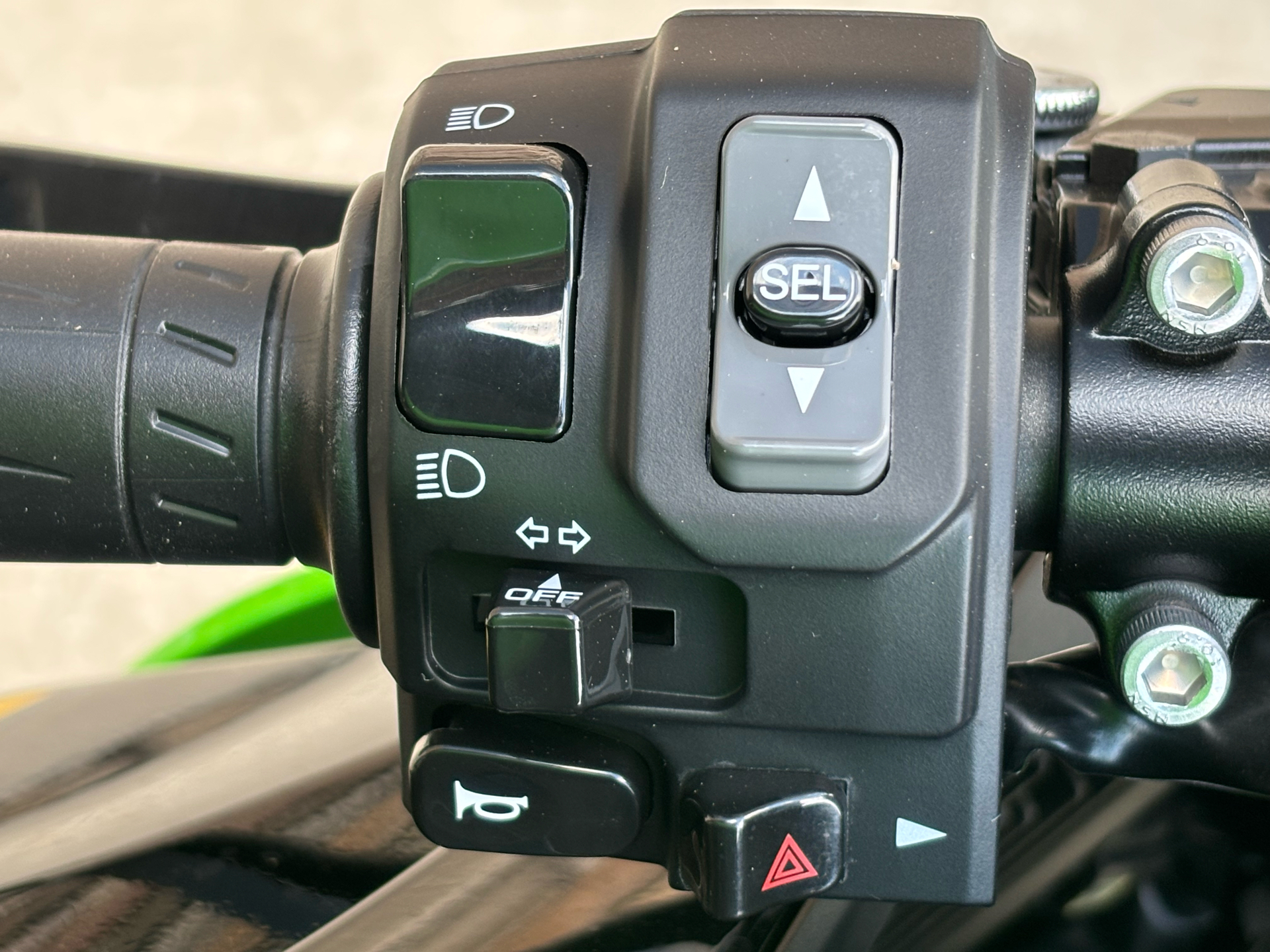 2025 Kawasaki Ninja ZX-6R KRT Edition ABS in Columbia, Missouri - Photo 9