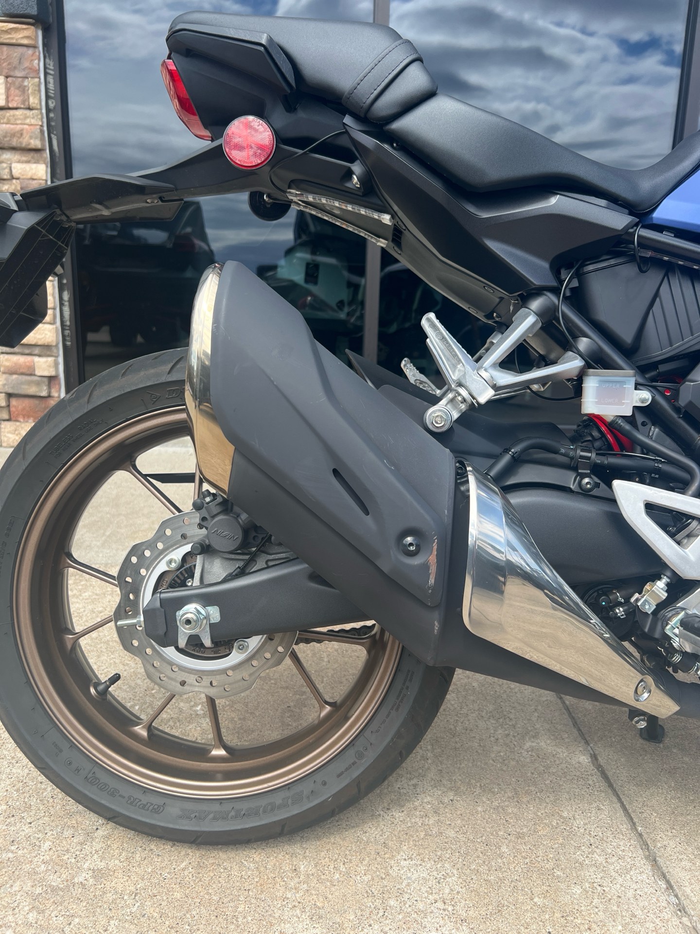 2022 Honda CB300R ABS in Columbia, Missouri - Photo 2