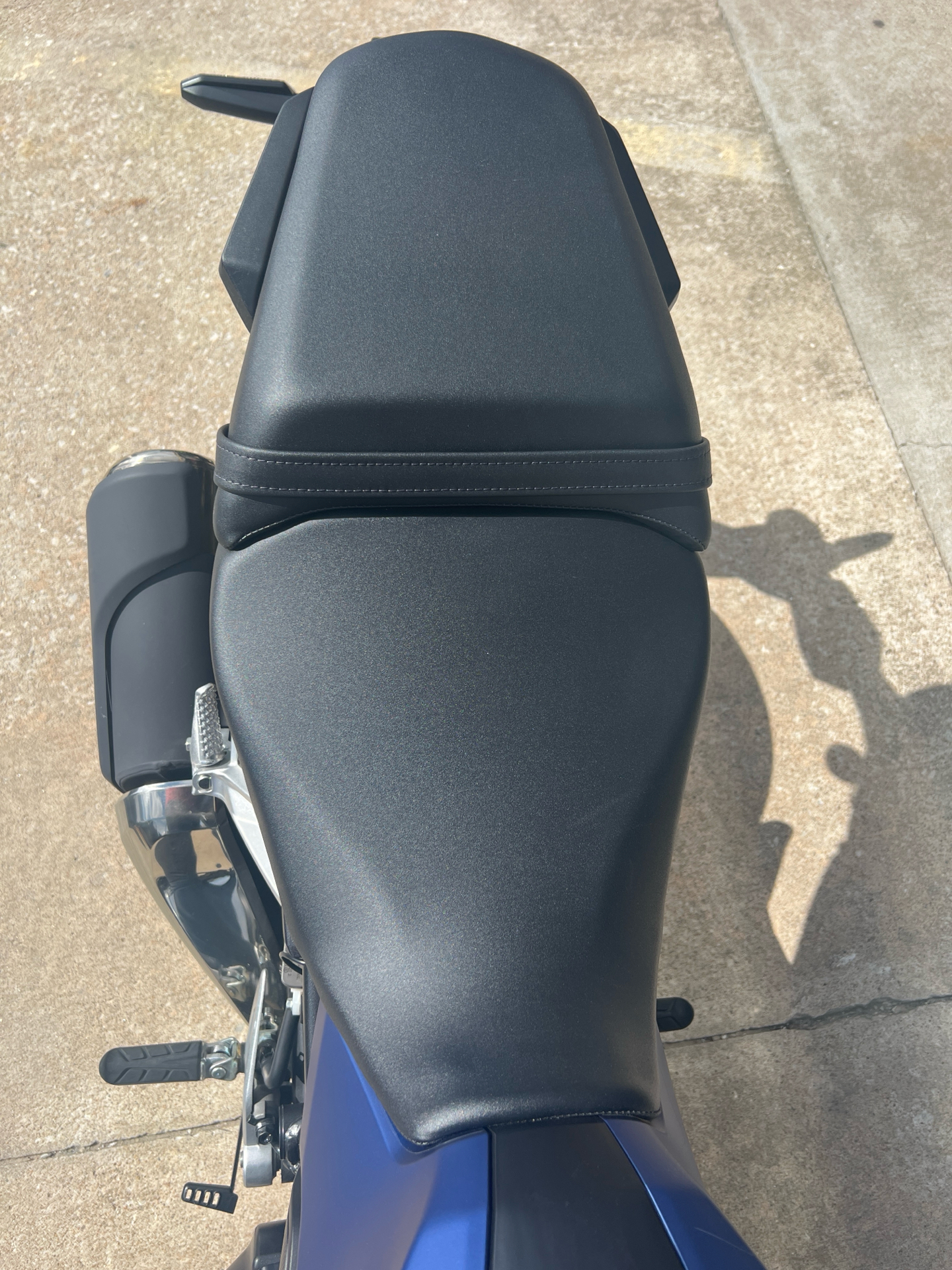 2022 Honda CB300R ABS in Columbia, Missouri - Photo 8