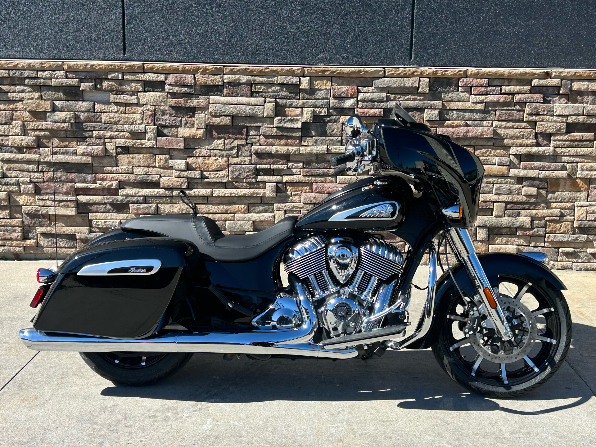 2024 Indian Motorcycle Chieftain® Limited in Columbia, Missouri - Photo 1