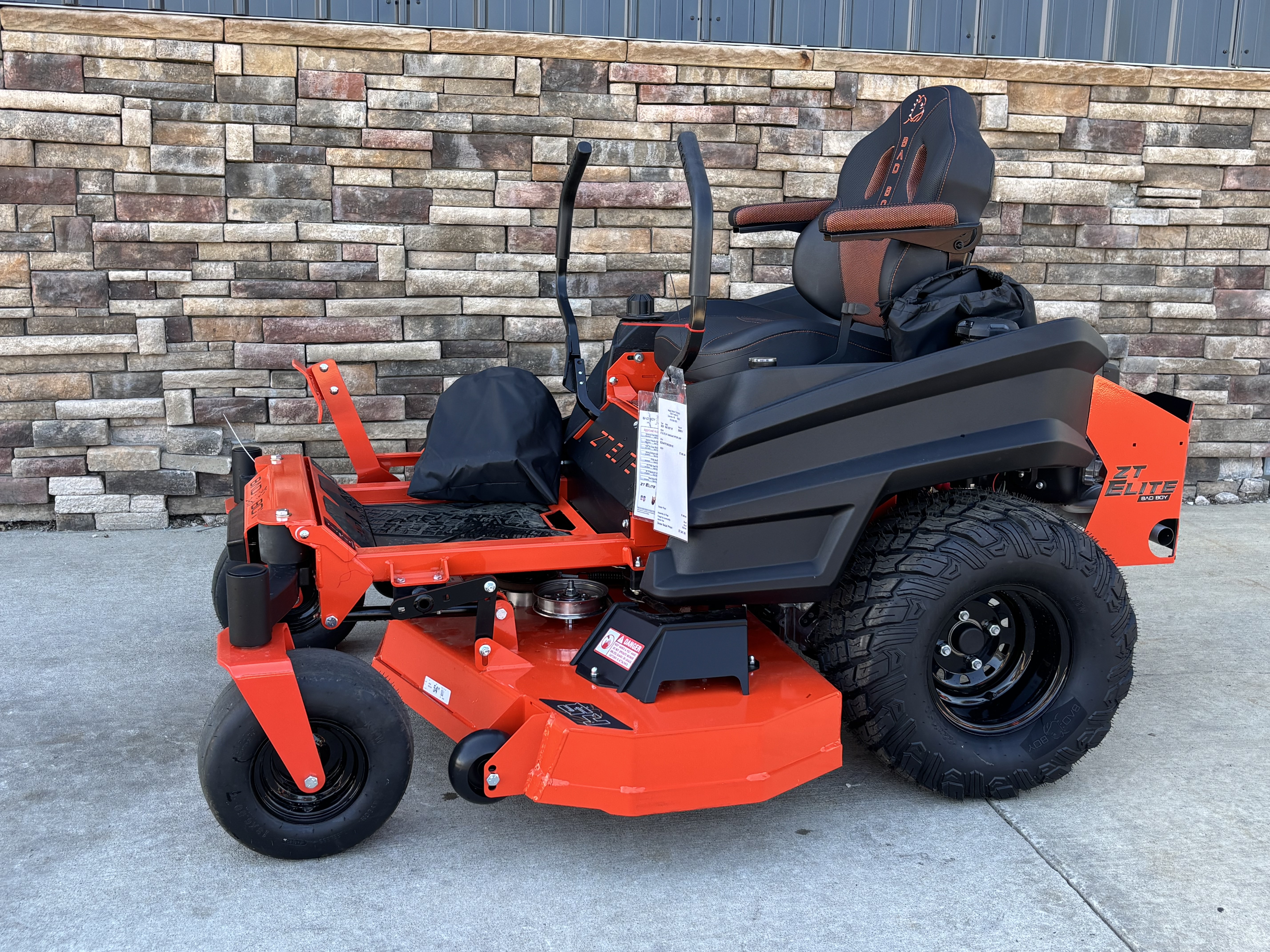 2026 Bad Boy Mowers ZT Elite 54 in. Kawasaki FR730V 24 hp in Columbia, Missouri - Photo 3