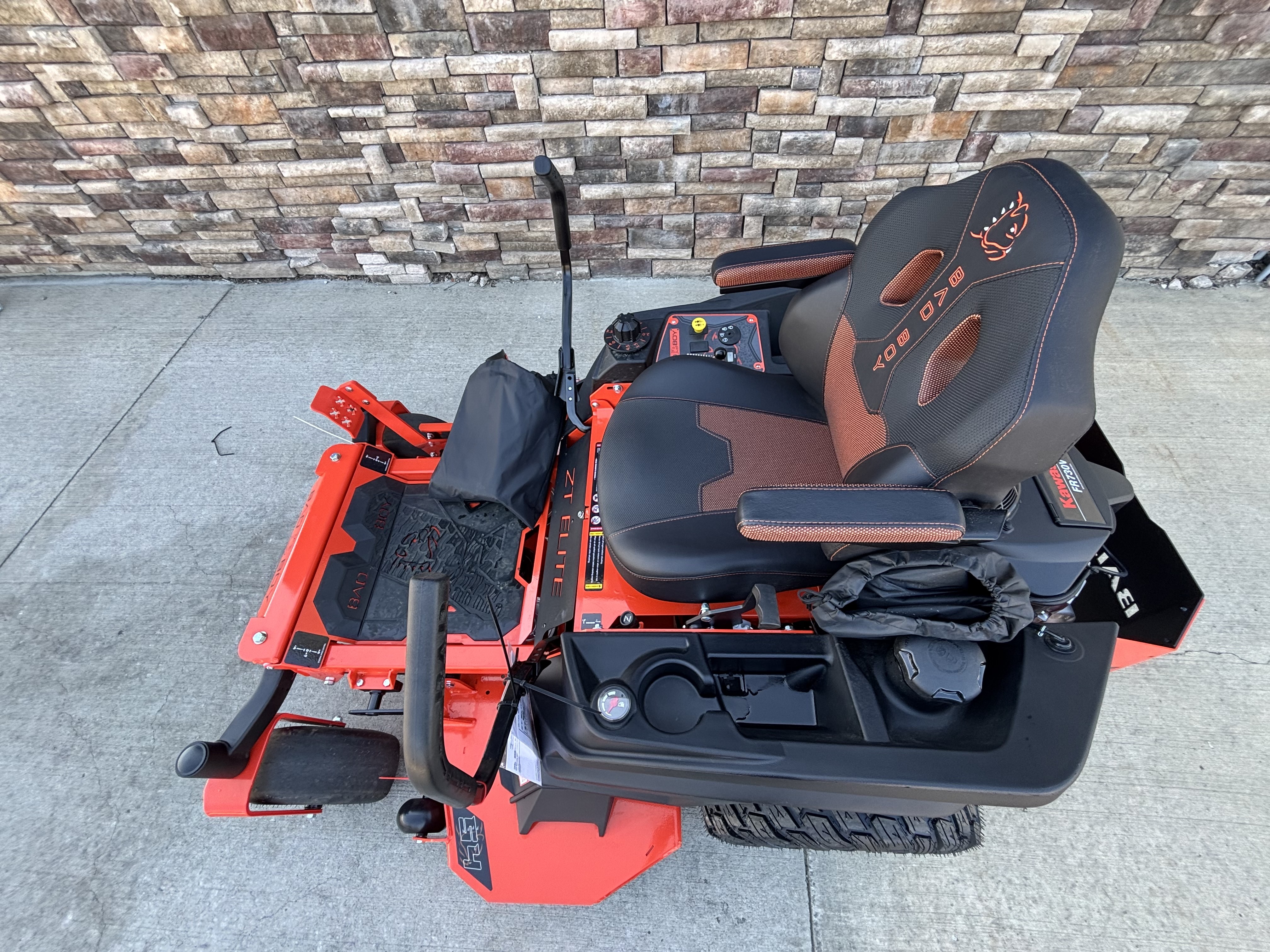 2026 Bad Boy Mowers ZT Elite 54 in. Kawasaki FR730V 24 hp in Columbia, Missouri - Photo 4