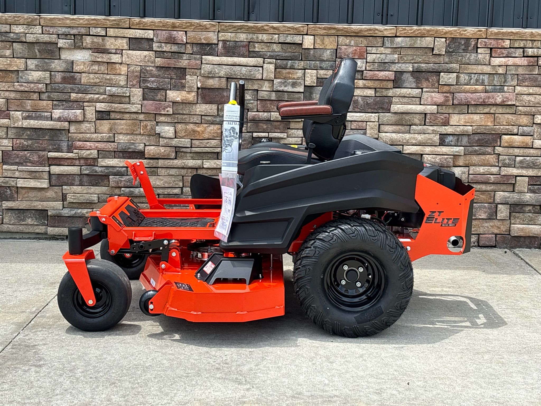 New Bad Boy Mowers ZT Elite 54 in. Kawasaki FR730V 24 hp, Columbia