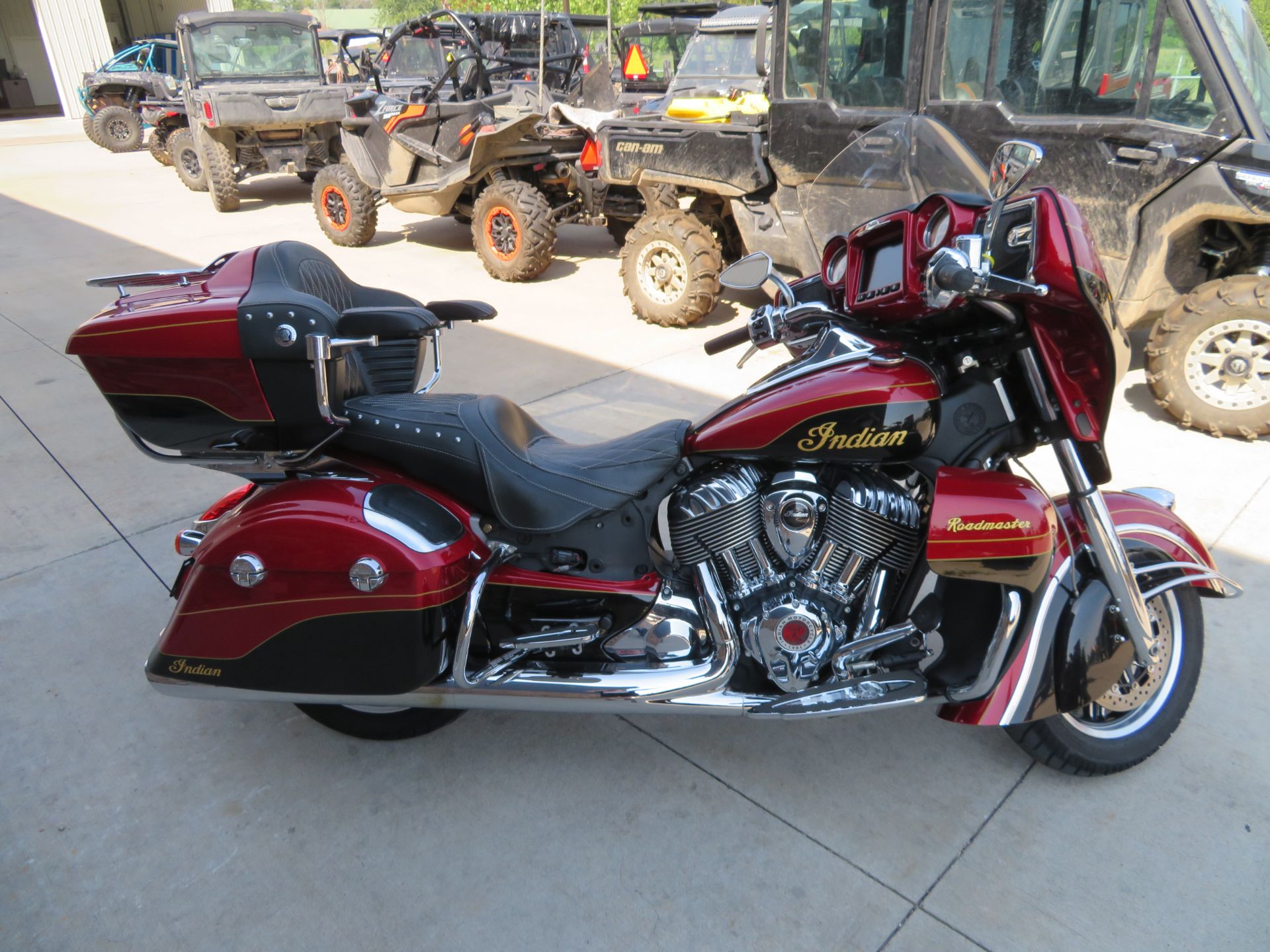 2019 Indian Motorcycle Roadmaster® Elite ABS in Columbia, Missouri - Photo 8