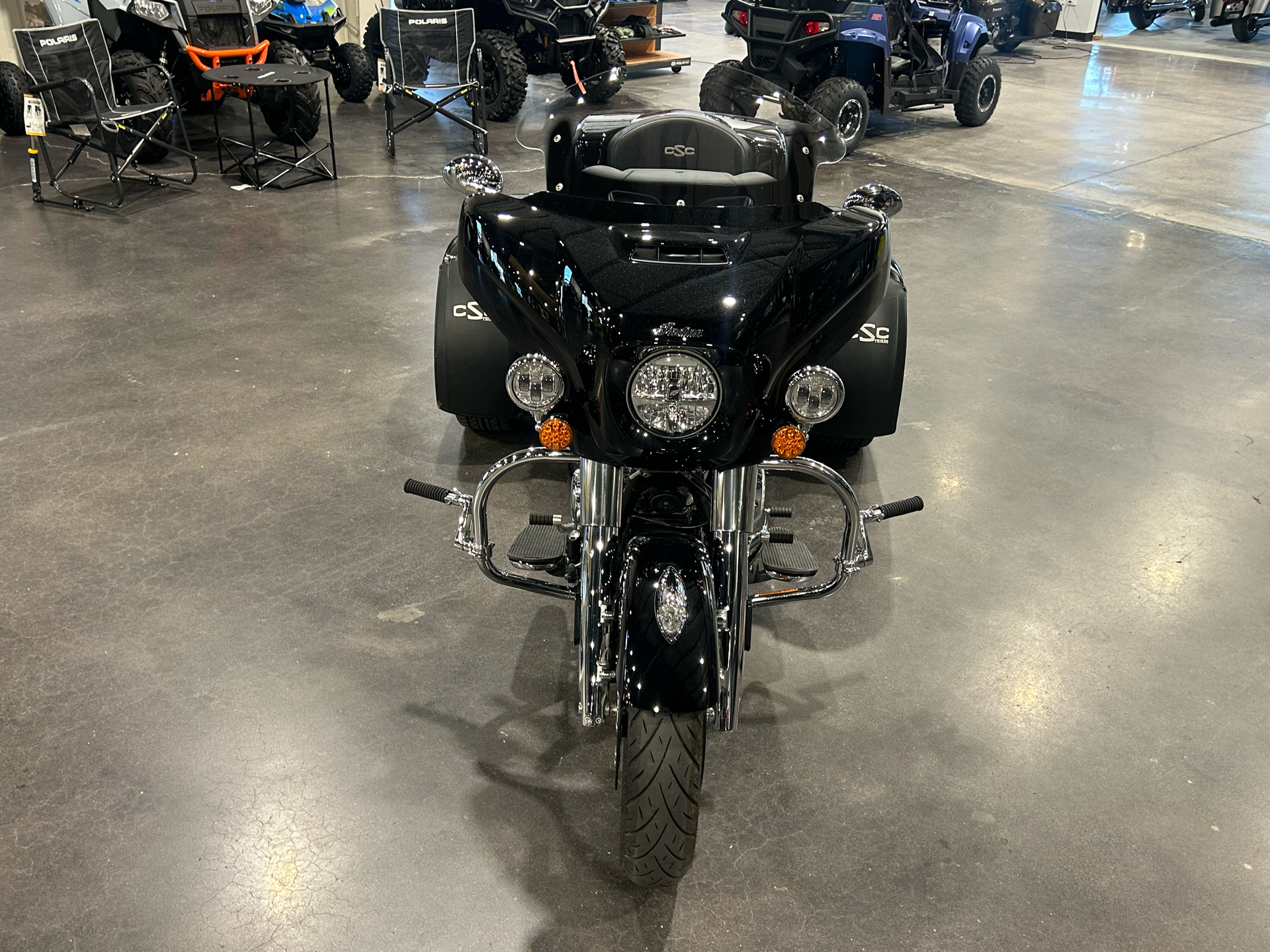 2021 Indian Motorcycle Chieftain® Limited in Columbia, Missouri - Photo 2