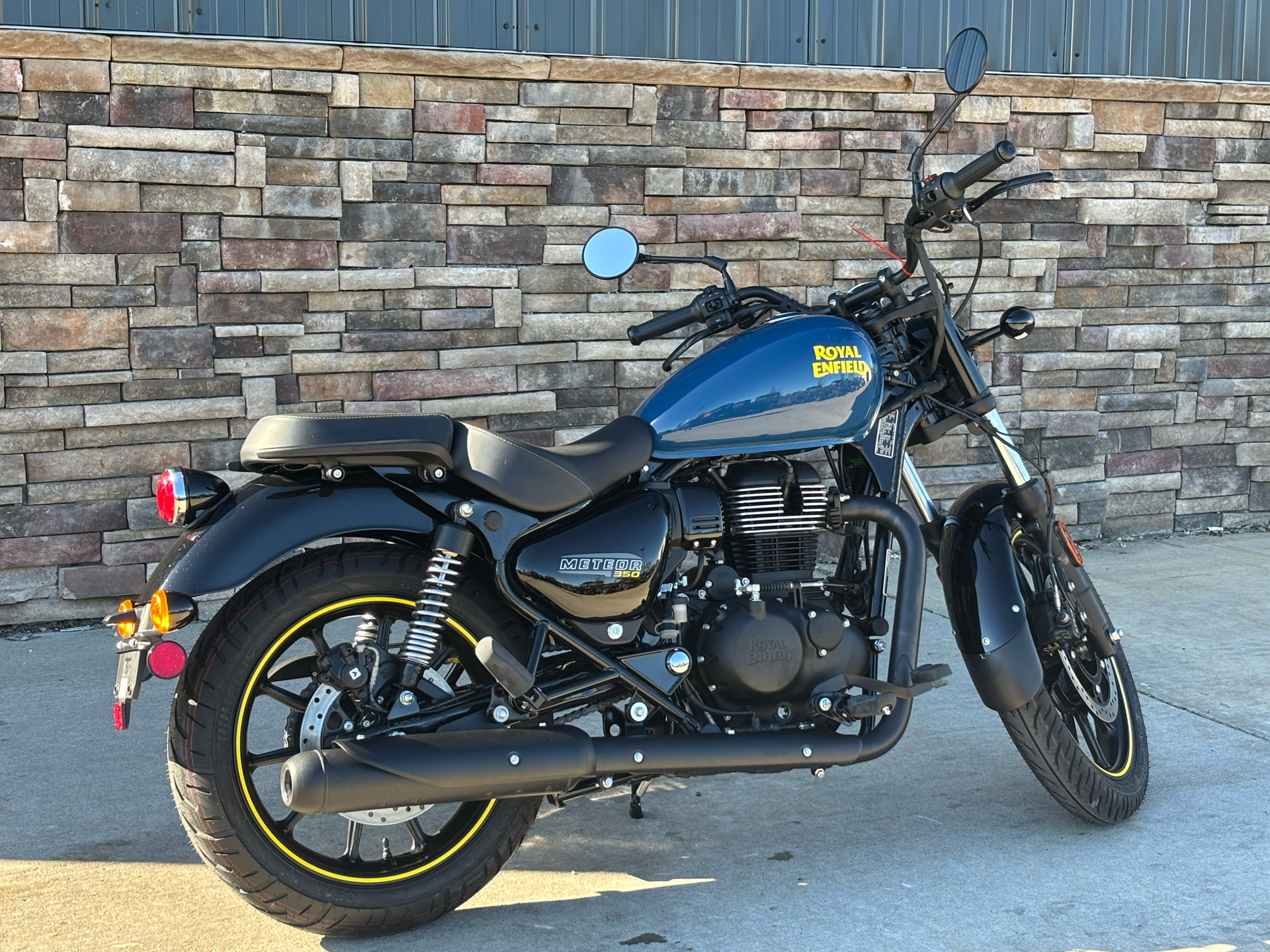 2024 Royal Enfield Meteor 350 in Columbia, Missouri - Photo 2