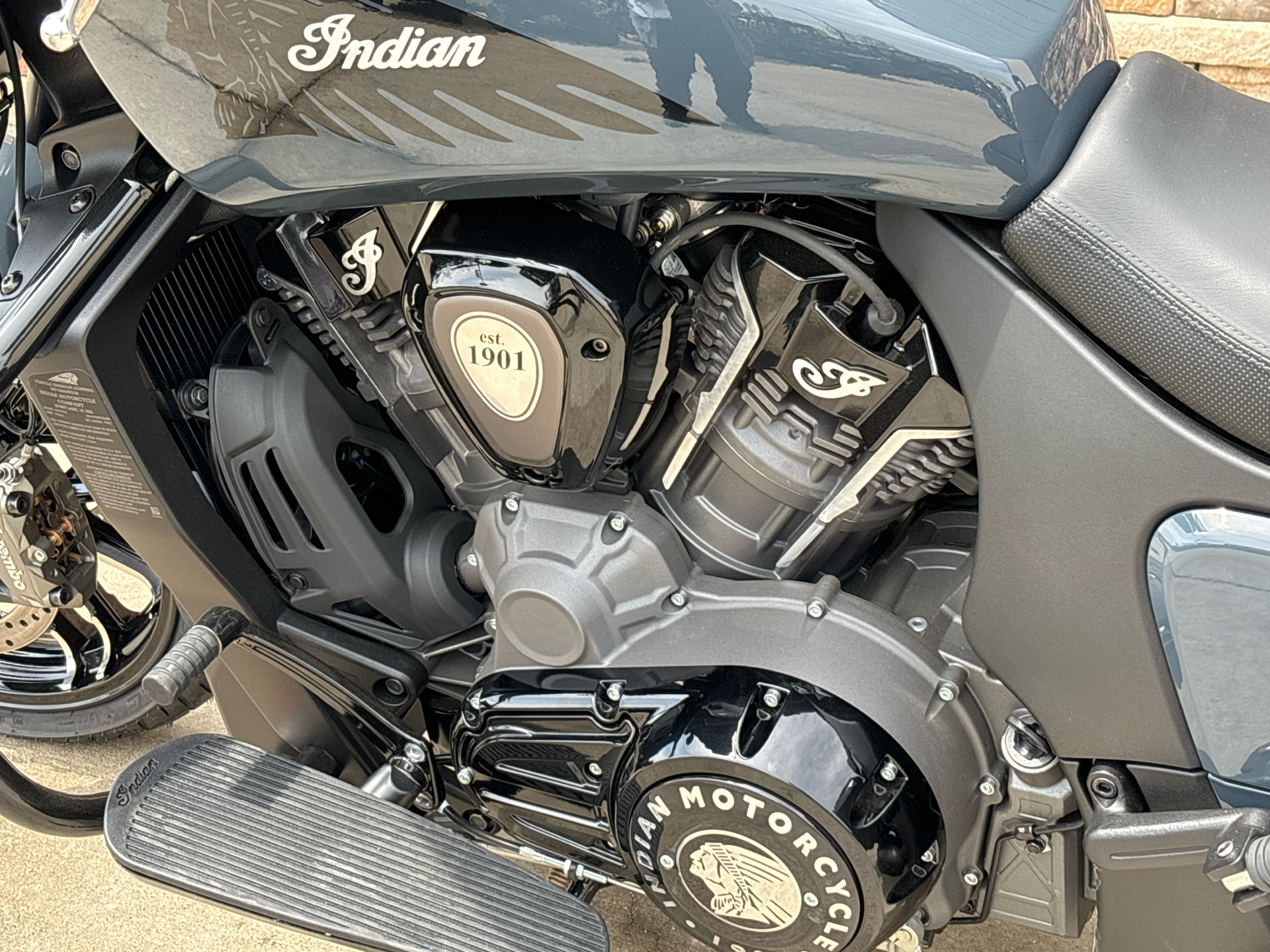 2025 Indian Motorcycle Chieftain® PowerPlus Dark Horse in Columbia, Missouri - Photo 4