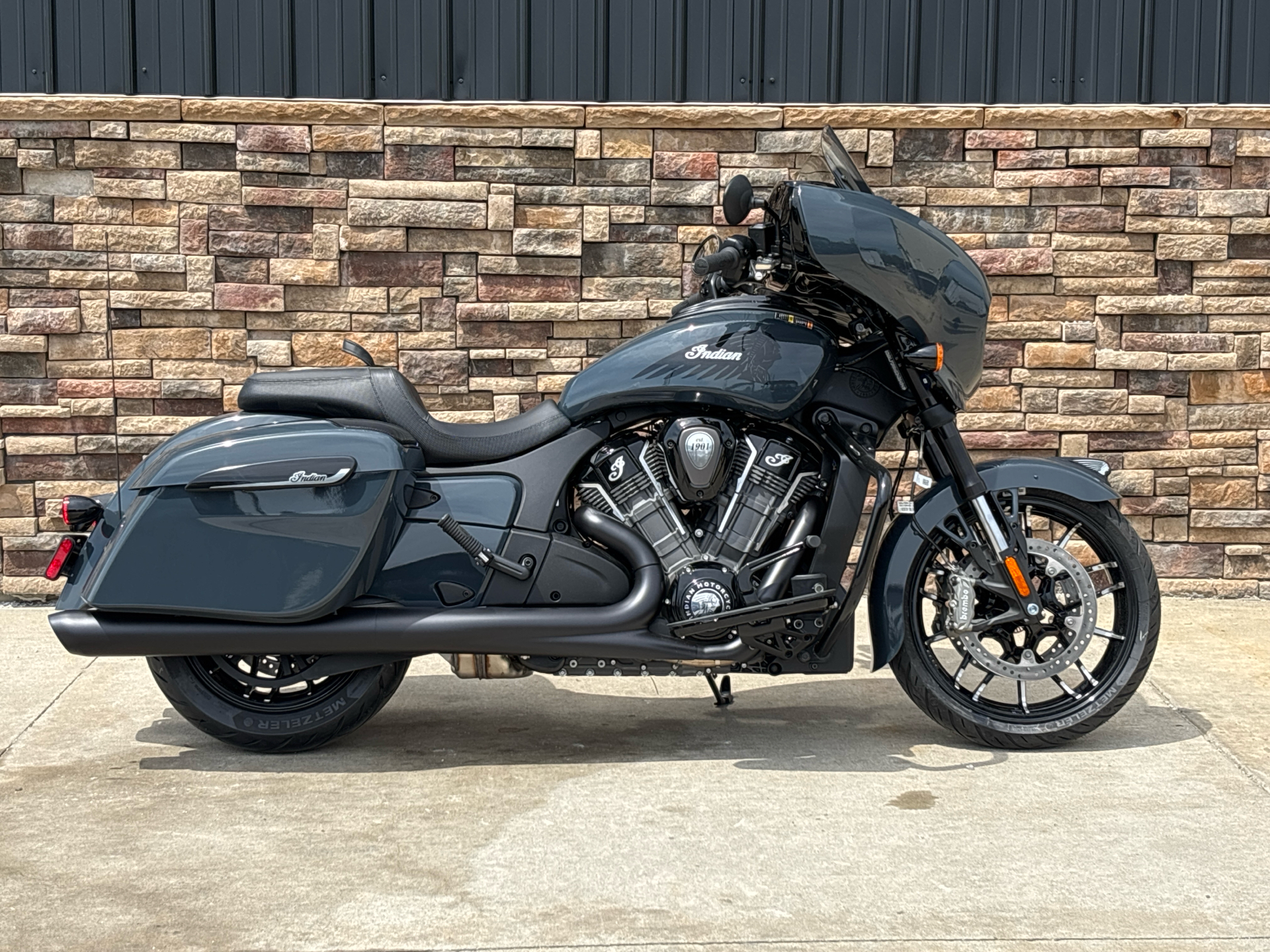 2025 Indian Motorcycle Chieftain® PowerPlus Dark Horse in Columbia, Missouri - Photo 12