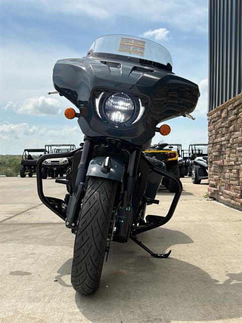 2025 Indian Motorcycle Chieftain® PowerPlus Dark Horse in Columbia, Missouri - Photo 11