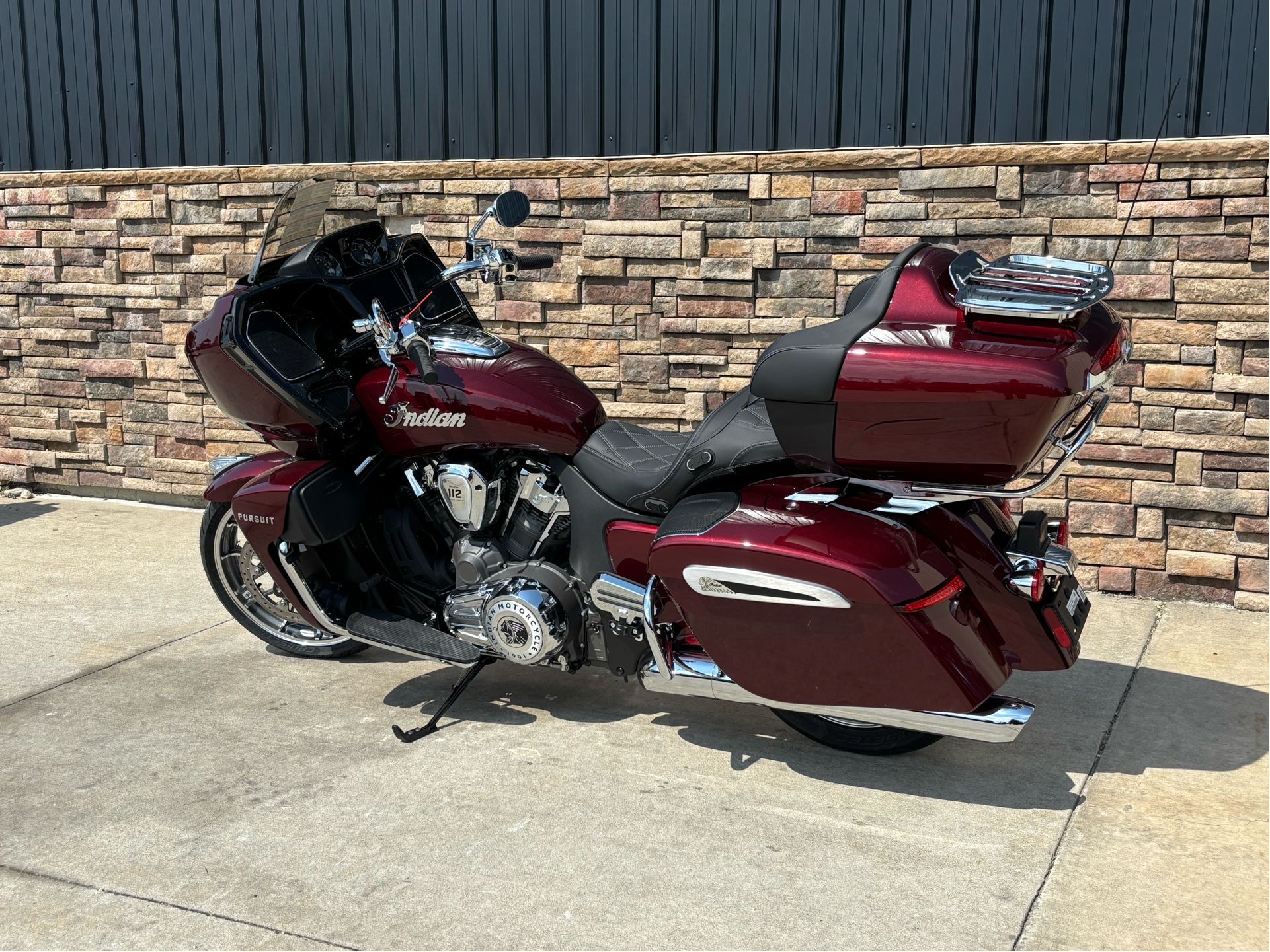 2025 Indian Motorcycle Pursuit® Limited® with 112 and Powerband Audio Package in Columbia, Missouri - Photo 2