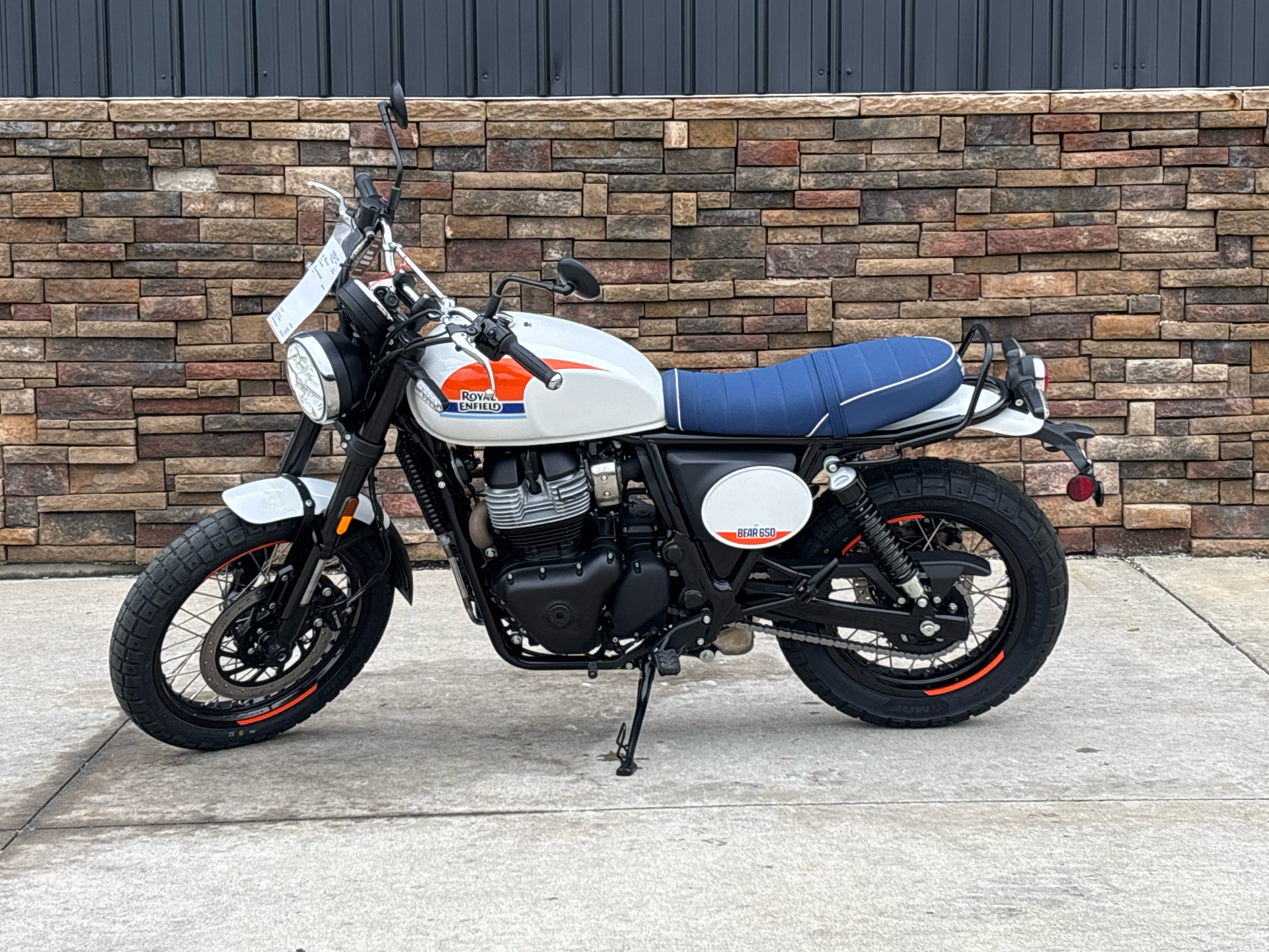 2025 Royal Enfield Bear 650 in Columbia, Missouri - Photo 1