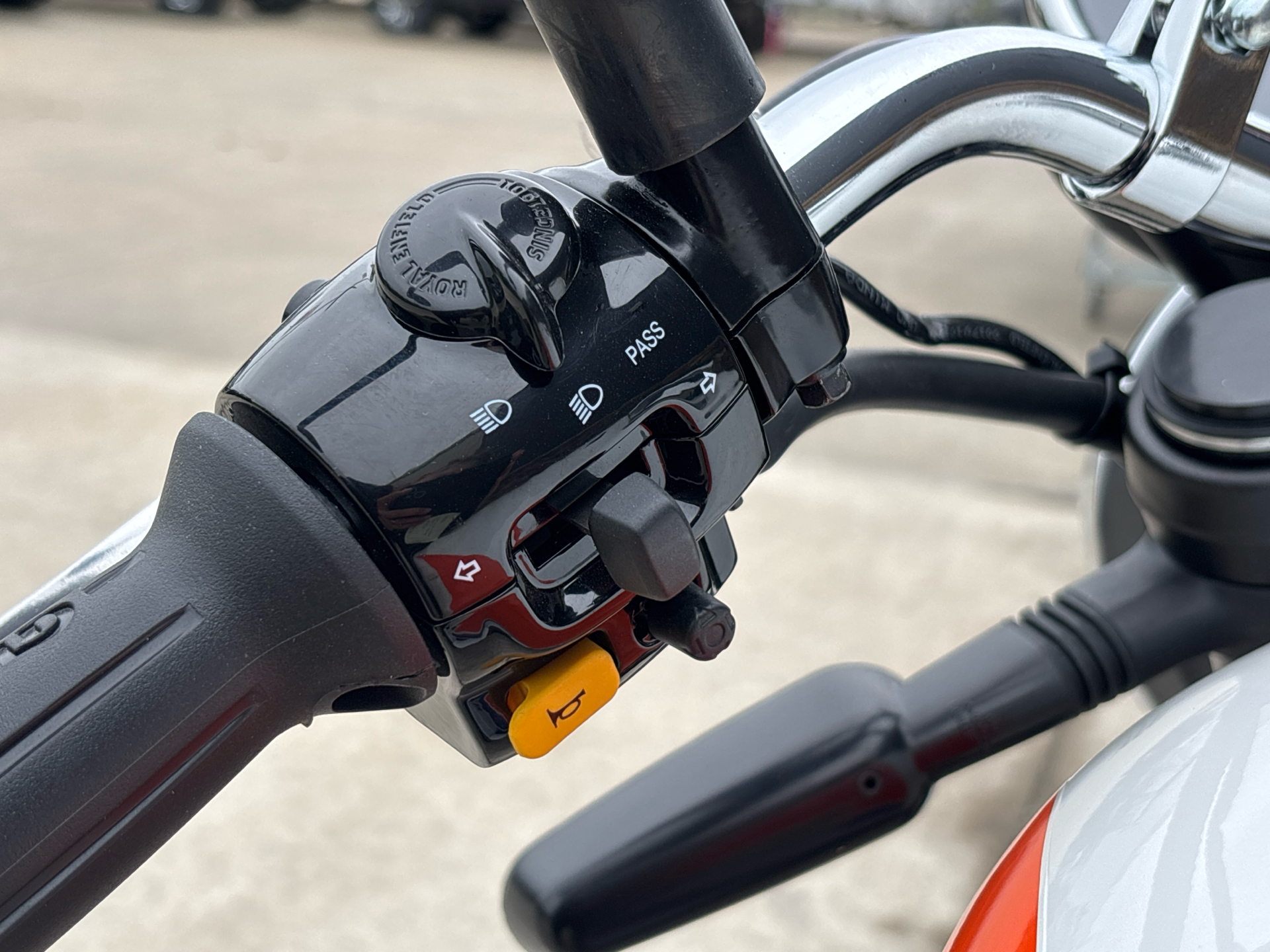 2025 Royal Enfield Bear 650 in Columbia, Missouri - Photo 7