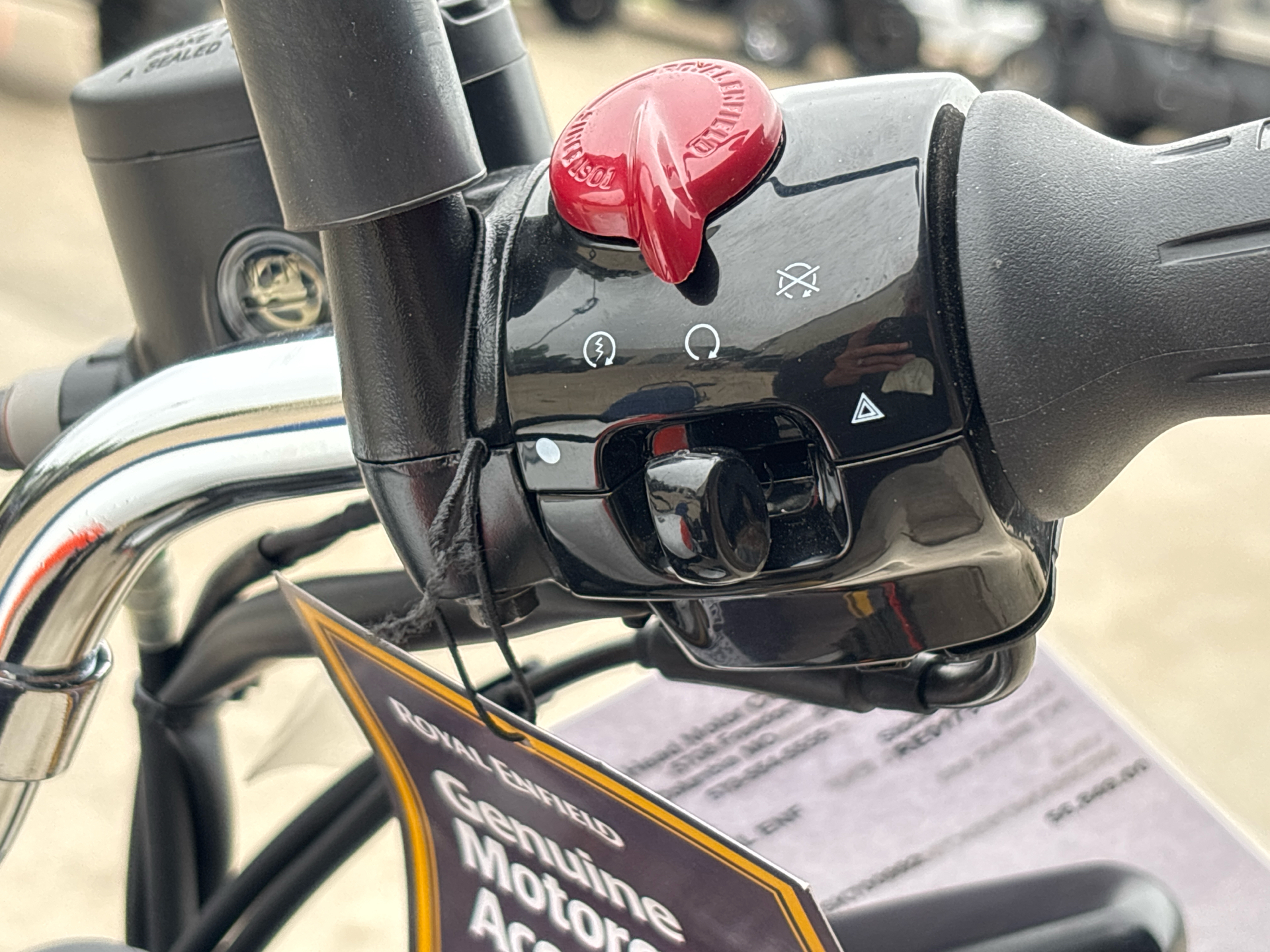 2025 Royal Enfield Bear 650 in Columbia, Missouri - Photo 9