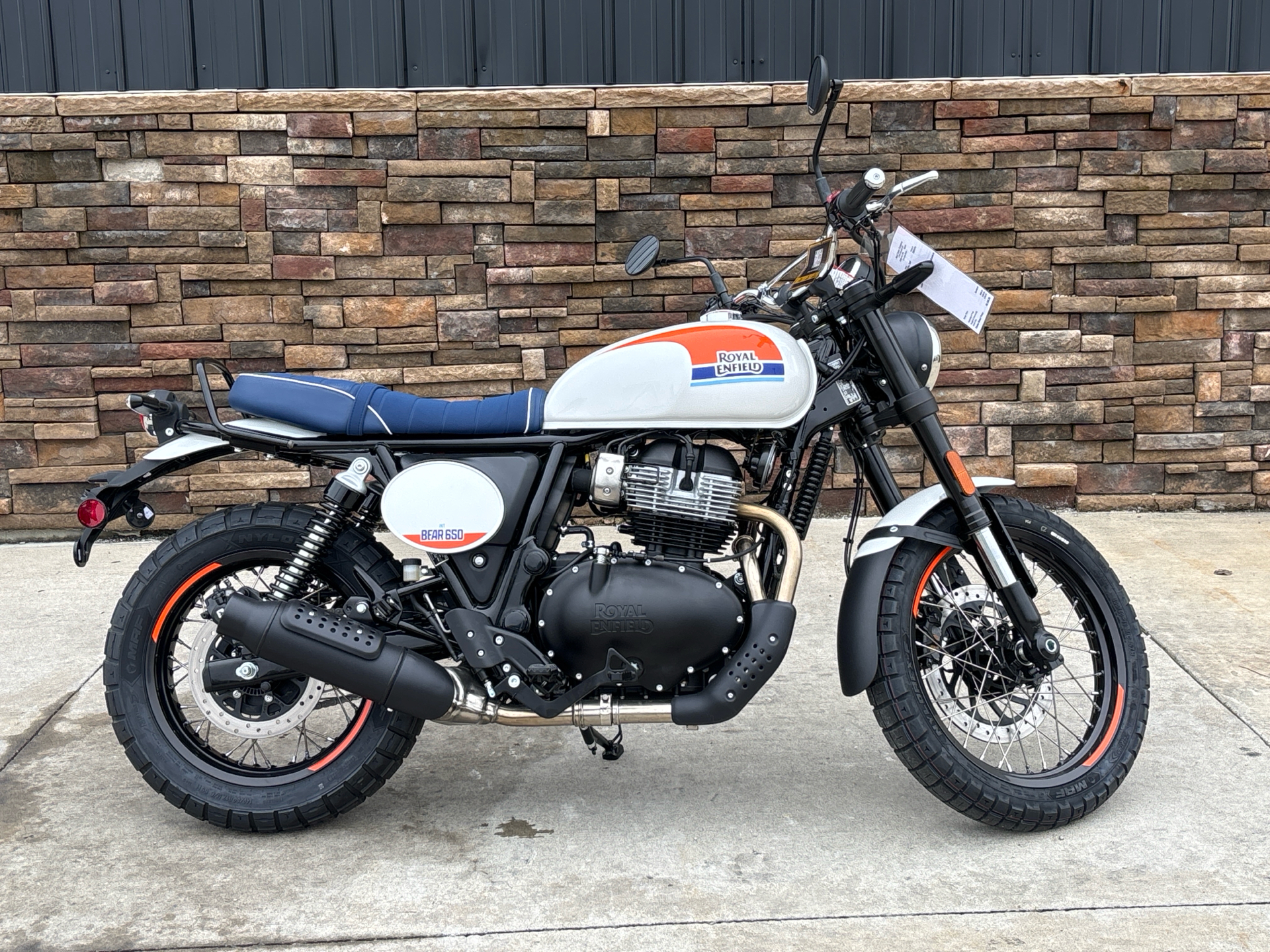 2025 Royal Enfield Bear 650 in Columbia, Missouri - Photo 13