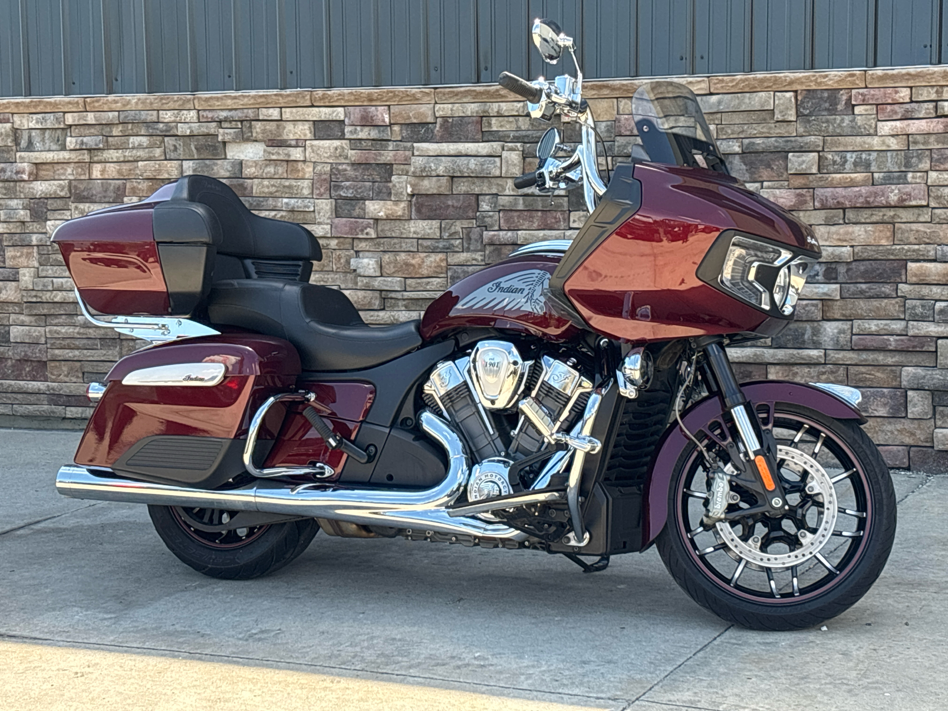 2022 Indian Motorcycle Challenger® Limited in Columbia, Missouri - Photo 3