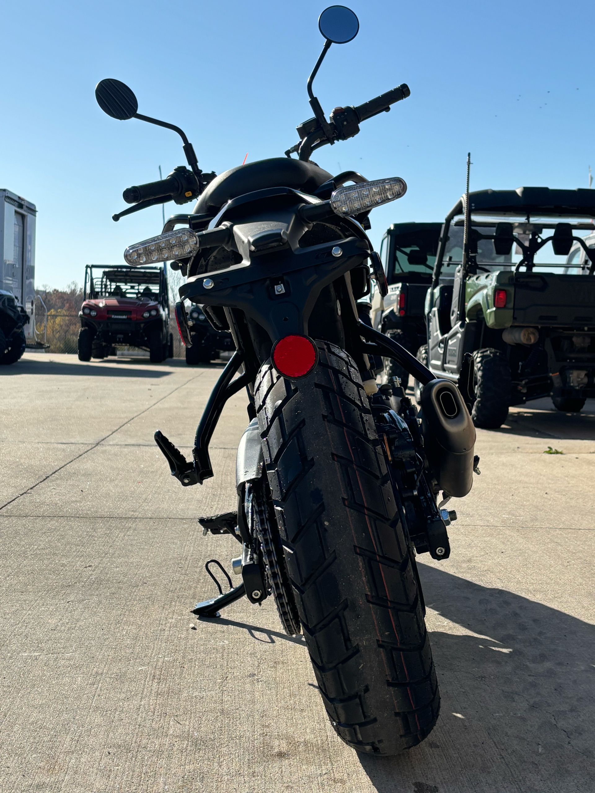 2026 Royal Enfield Guerrilla 450 in Columbia, Missouri - Photo 5