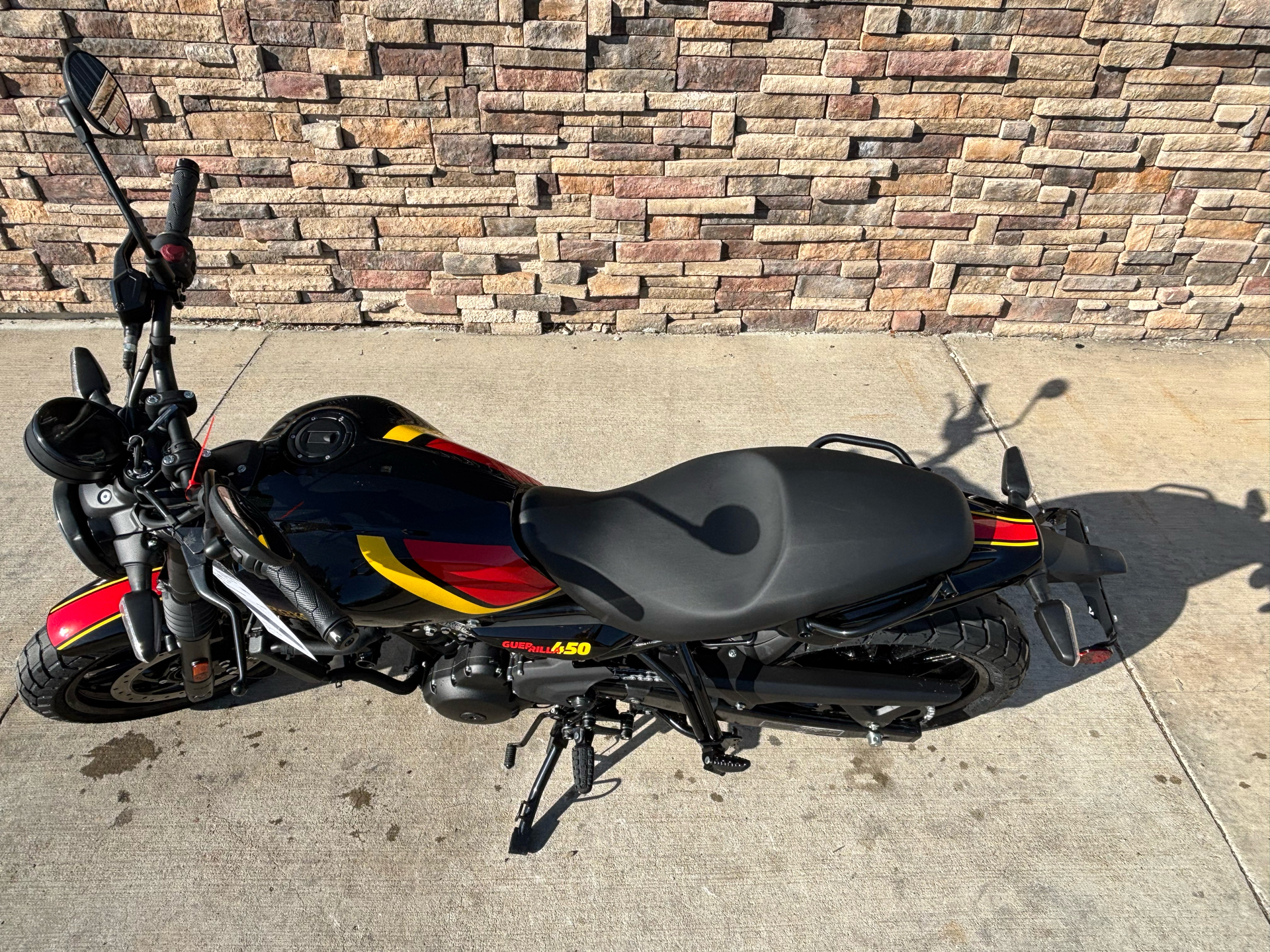 2026 Royal Enfield Guerrilla 450 in Columbia, Missouri - Photo 4