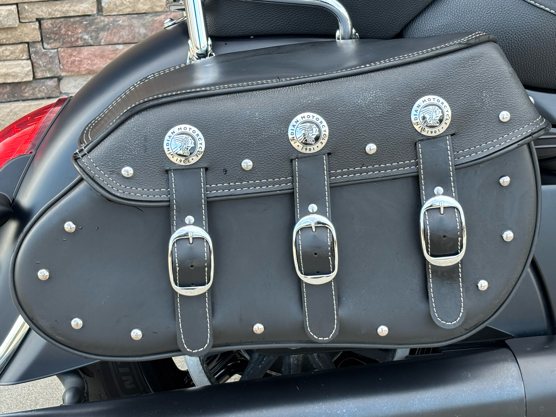 2016 Indian Motorcycle Chief Dark Horse® in Columbia, Missouri - Photo 9