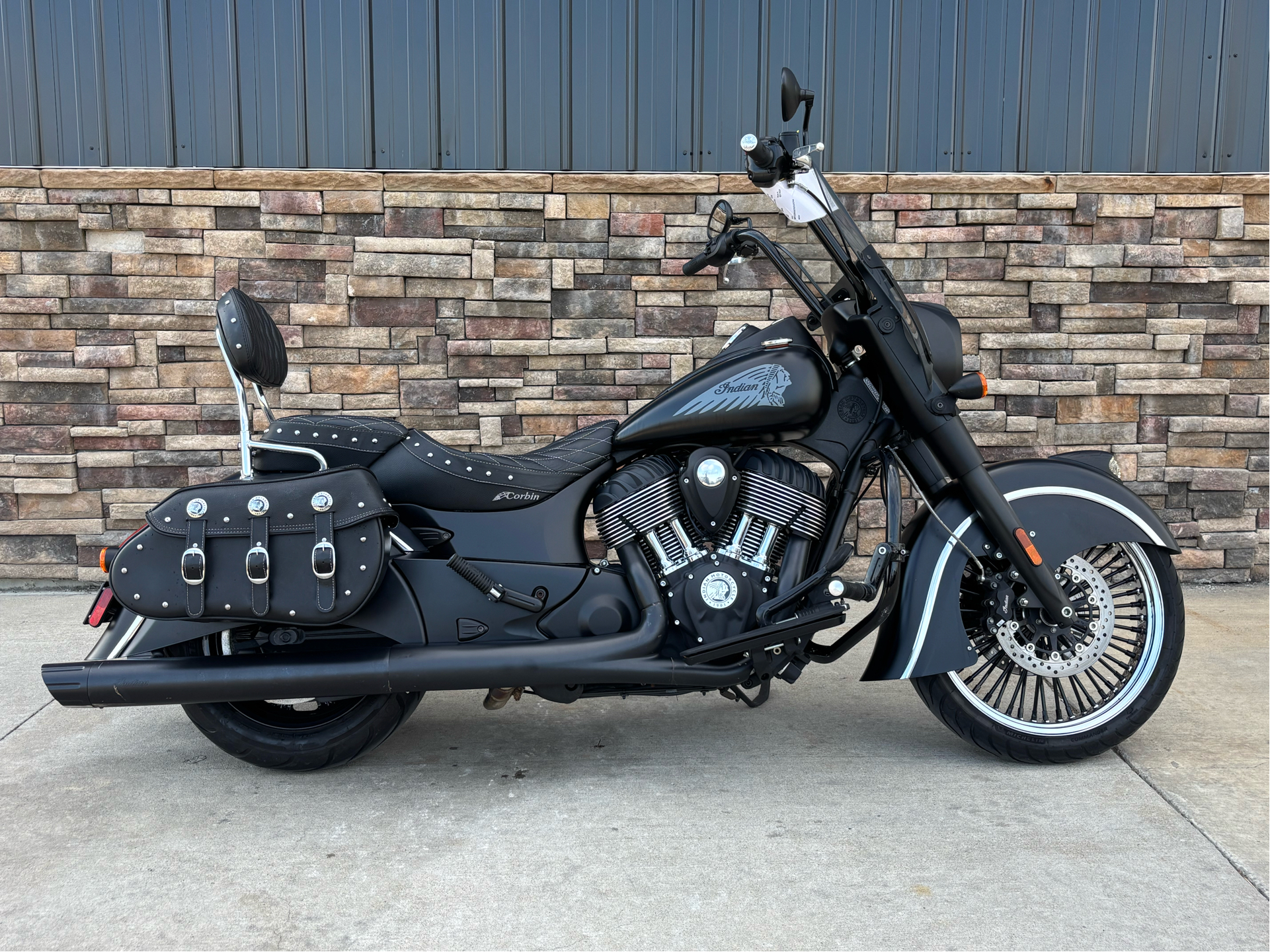 2016 Indian Motorcycle Chief Dark Horse® in Columbia, Missouri - Photo 3