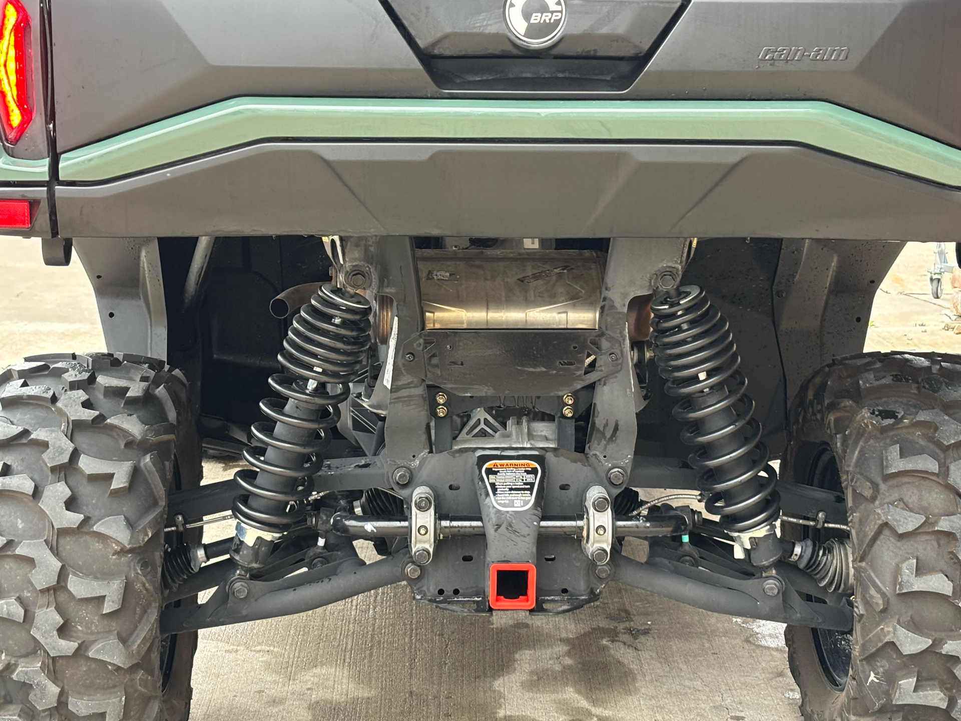 2023 Can-Am Commander DPS 700 in Columbia, Missouri - Photo 10