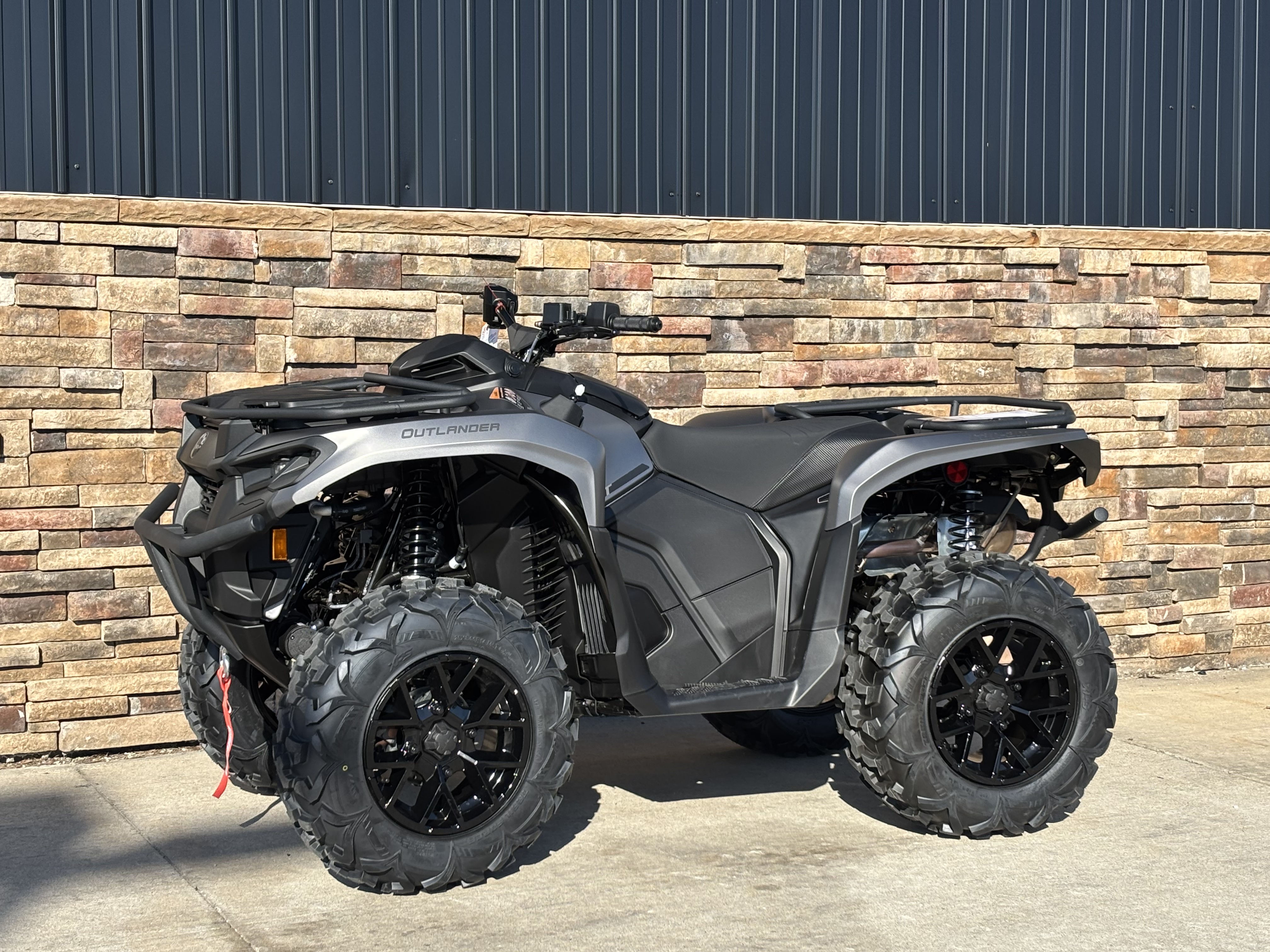 2026 Can-Am Outlander XT 700 in Columbia, Missouri - Photo 3