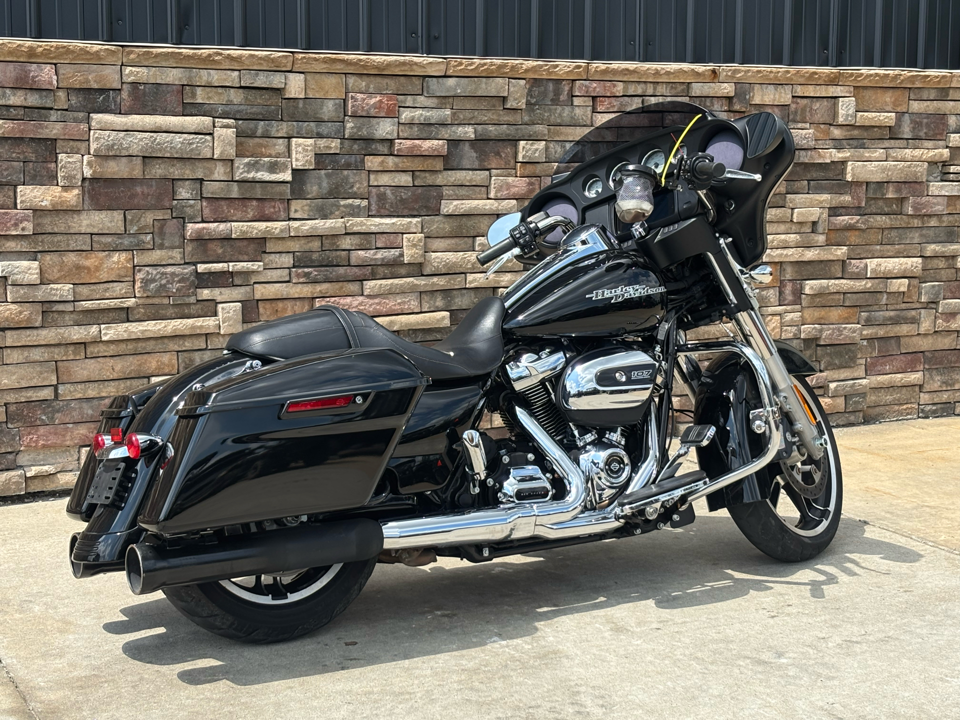 2019 Harley-Davidson Street Glide® in Columbia, Missouri - Photo 2