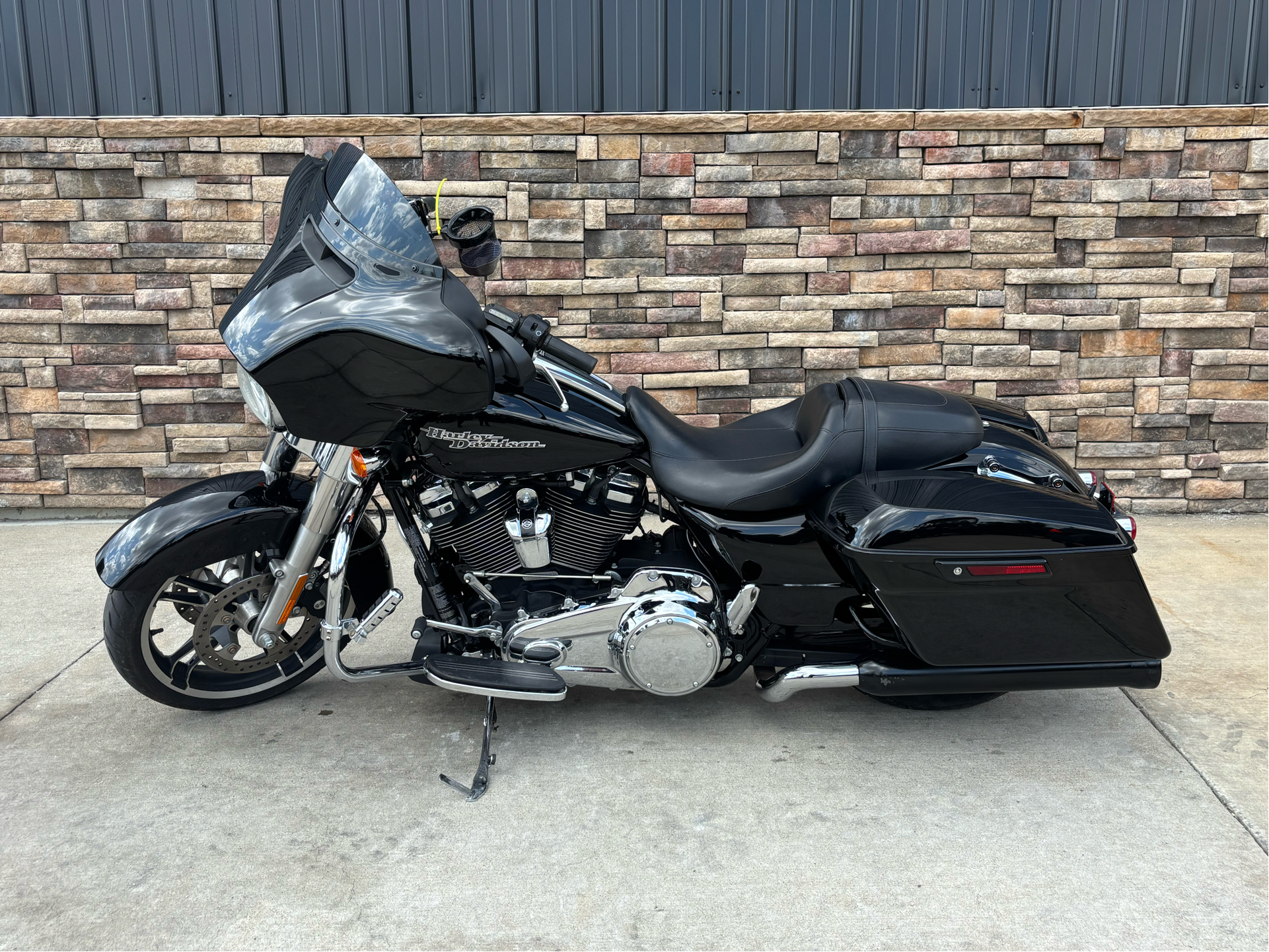 2019 Harley-Davidson Street Glide® in Columbia, Missouri - Photo 14