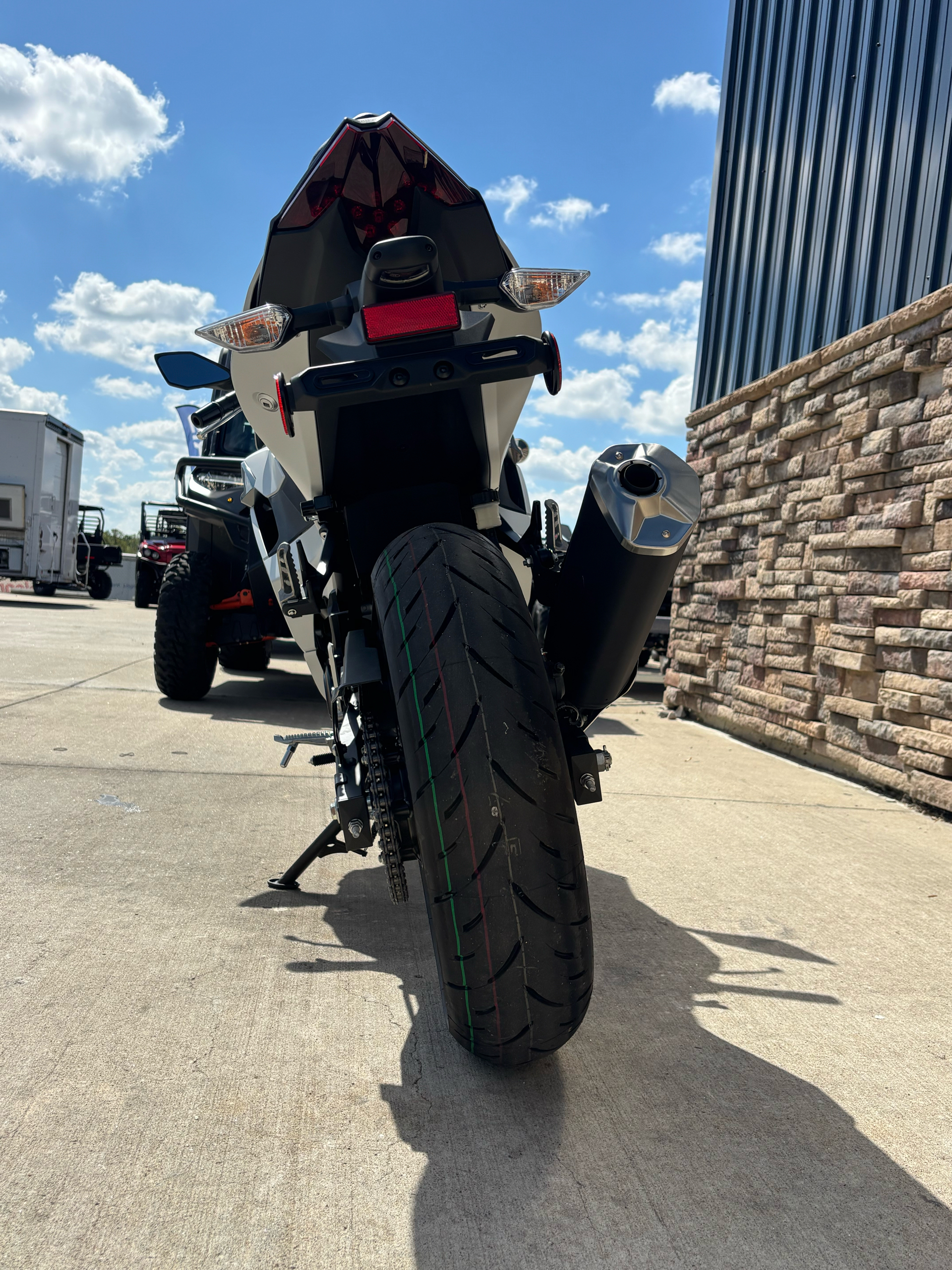 2025 Kawasaki Ninja 500 in Columbia, Missouri - Photo 5