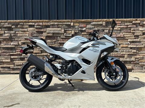 2025 Kawasaki Ninja 500 in Columbia, Missouri - Photo 13