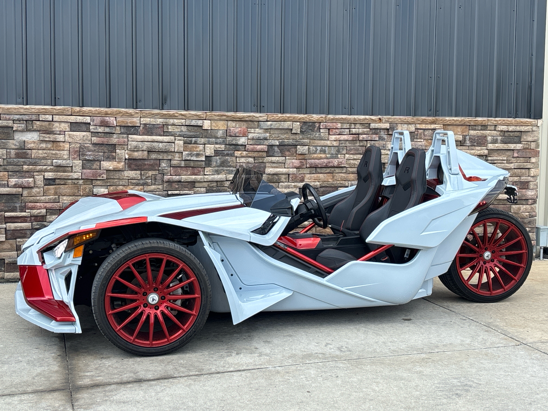 2020 Slingshot Slingshot R AutoDrive in Columbia, Missouri - Photo 2