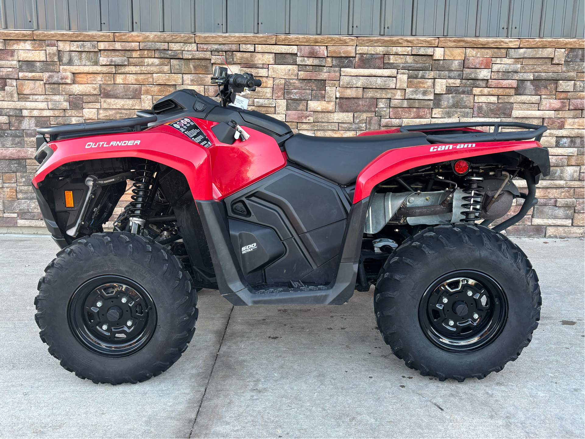2024 Can-Am Outlander 500 2WD in Columbia, Missouri - Photo 12