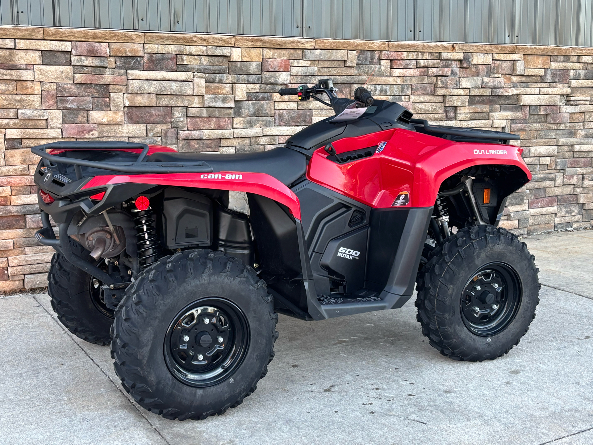2024 Can-Am Outlander 500 2WD in Columbia, Missouri - Photo 3
