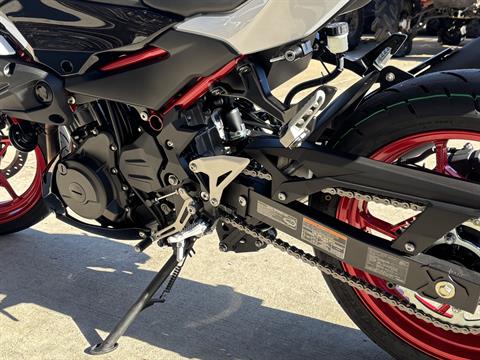 2026 Kawasaki Z500 SE ABS in Columbia, Missouri - Photo 12