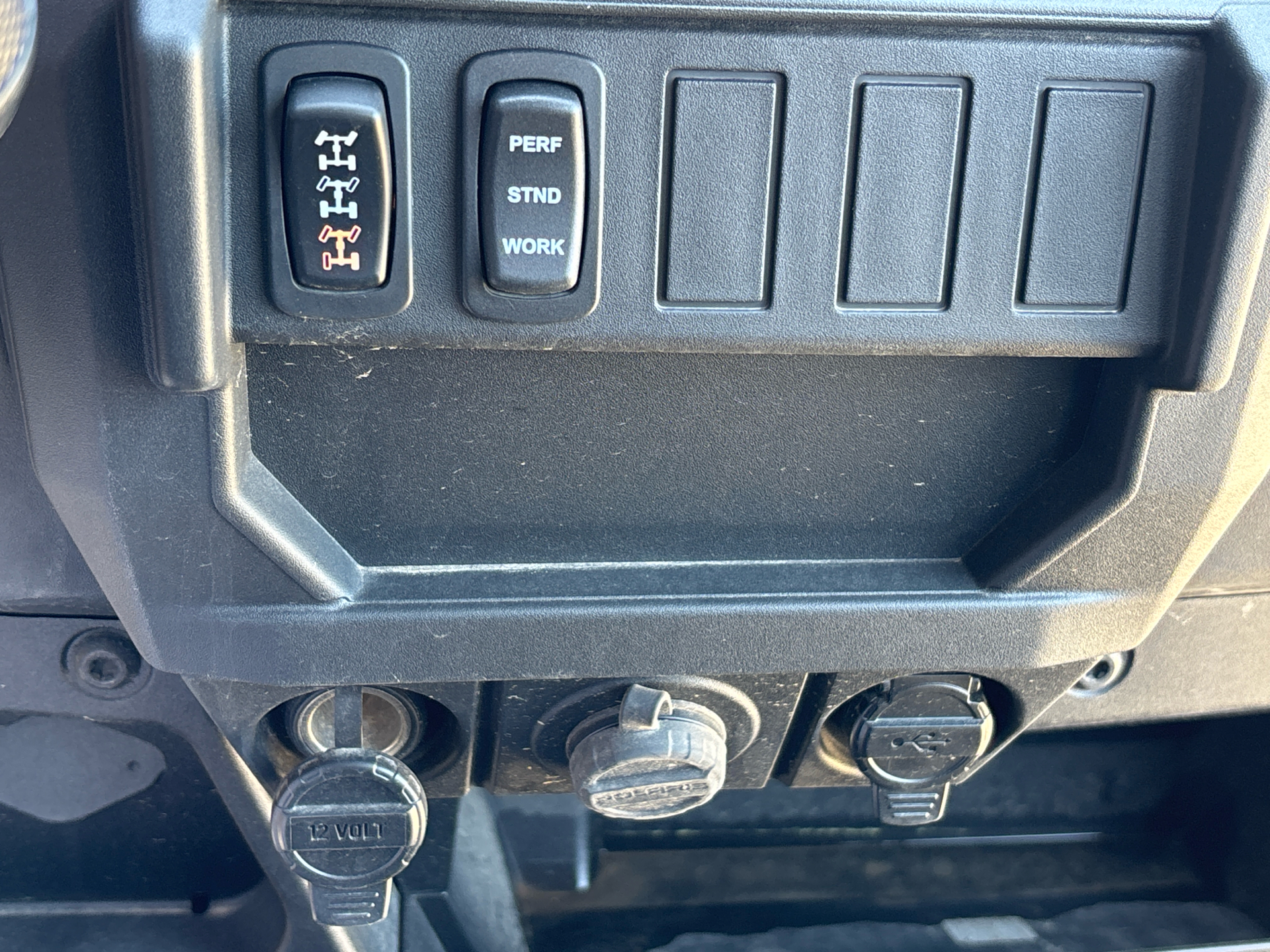 2025 Polaris Ranger Crew XP 1000 Premium in Columbia, Missouri - Photo 9
