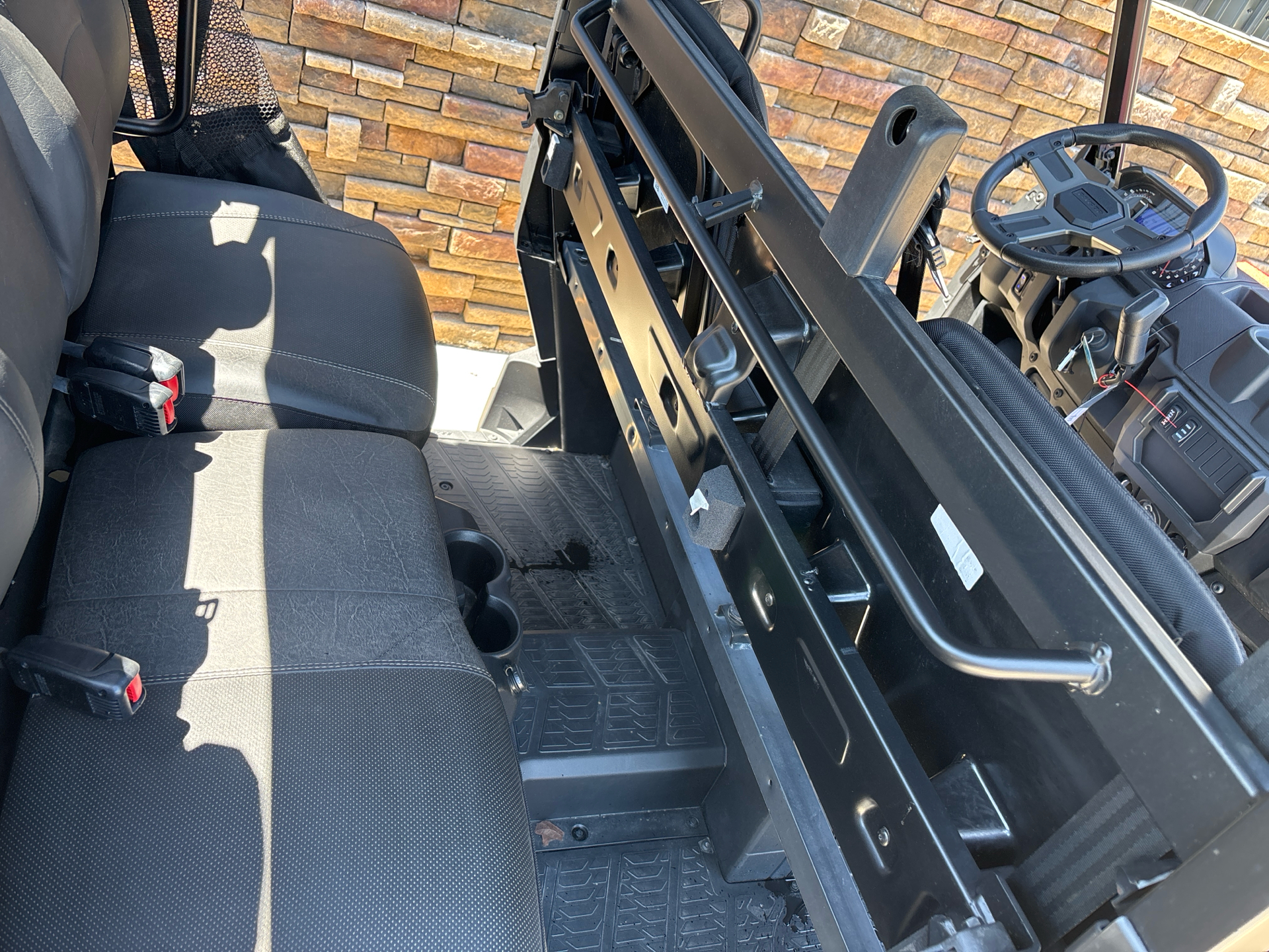 2025 Polaris Ranger Crew XP 1000 Premium in Columbia, Missouri - Photo 6