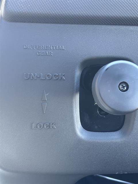 2026 Kawasaki MULE SX 4x4 XC LE in Columbia, Missouri - Photo 8