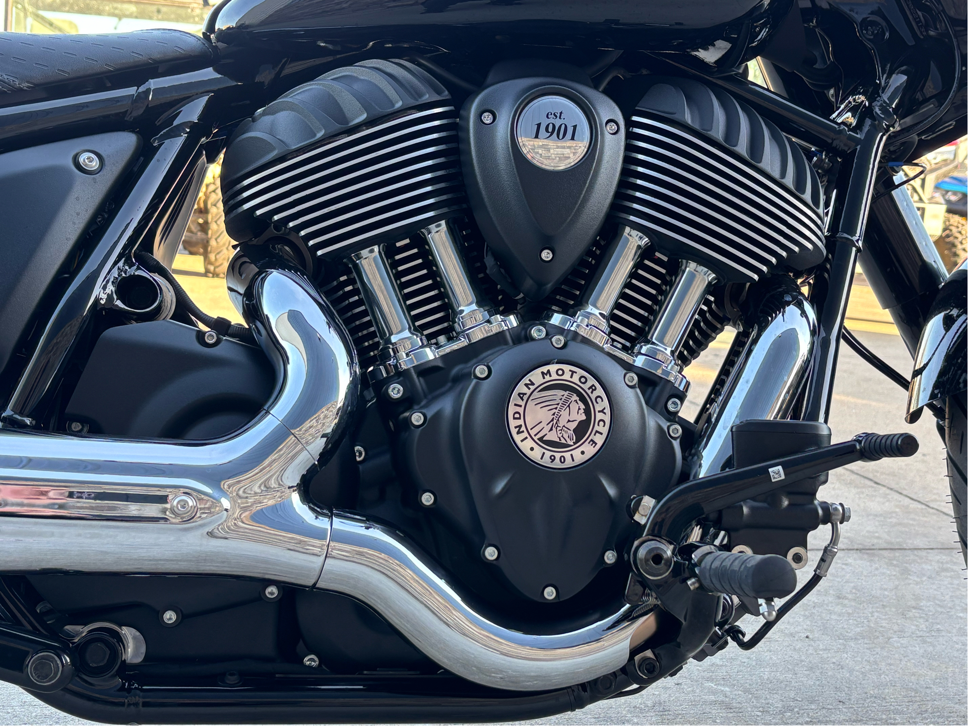 2025 Indian Motorcycle Chief Bobber in Columbia, Missouri - Photo 11