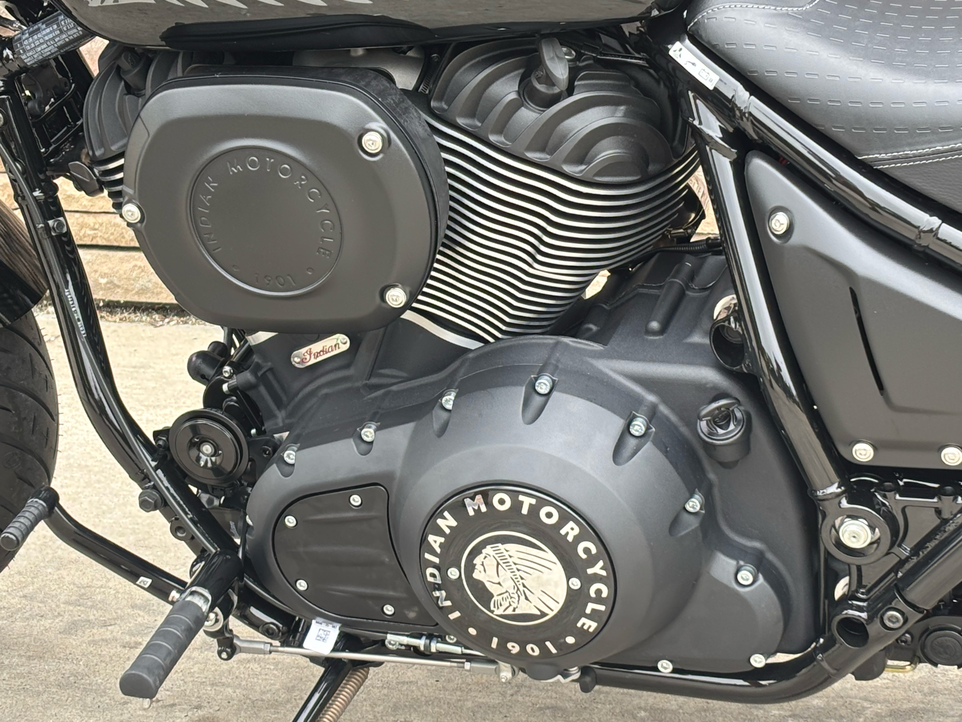 2025 Indian Motorcycle Chief Bobber in Columbia, Missouri - Photo 2